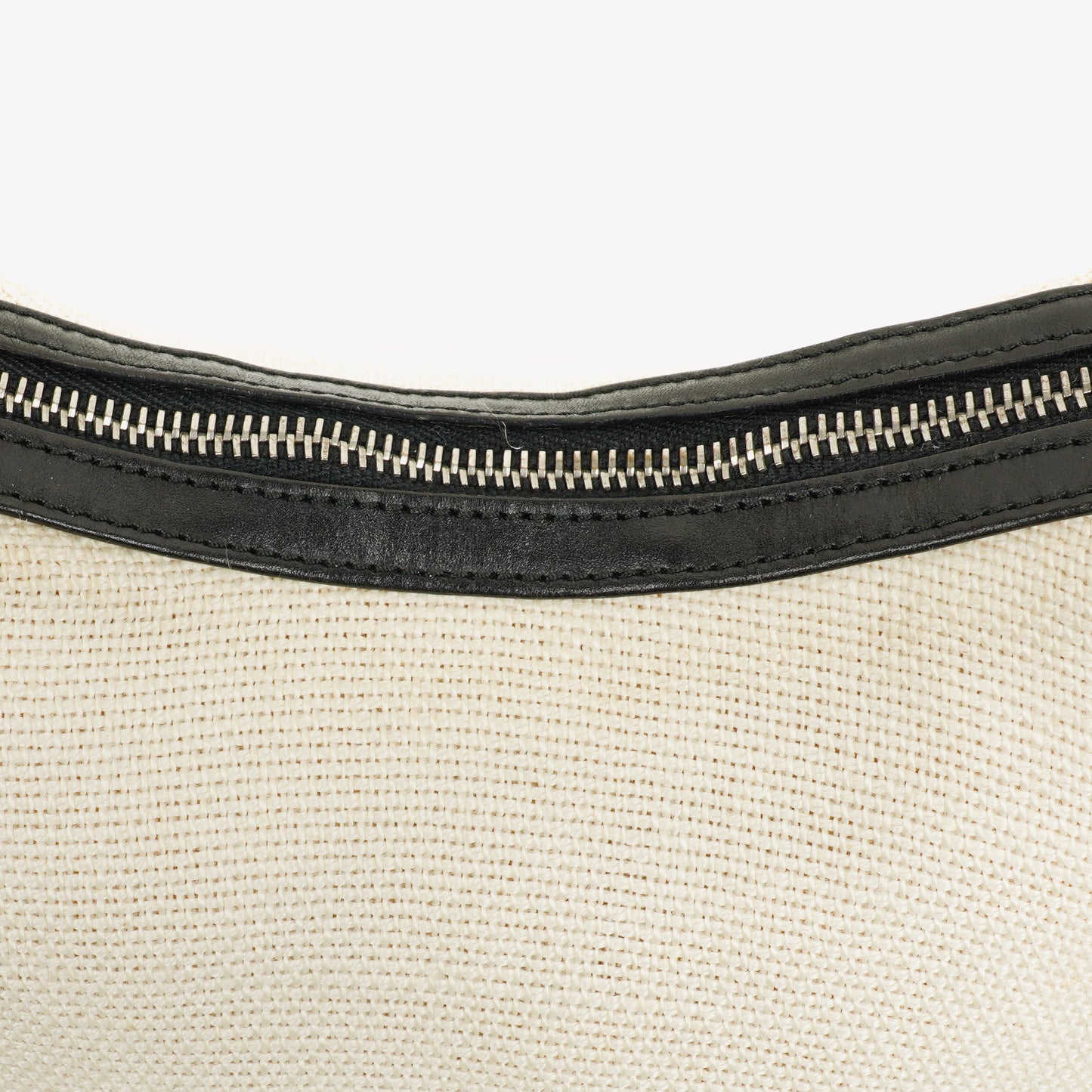Gucci GG Bi-Colour Woven Shoulder Hobo Bag