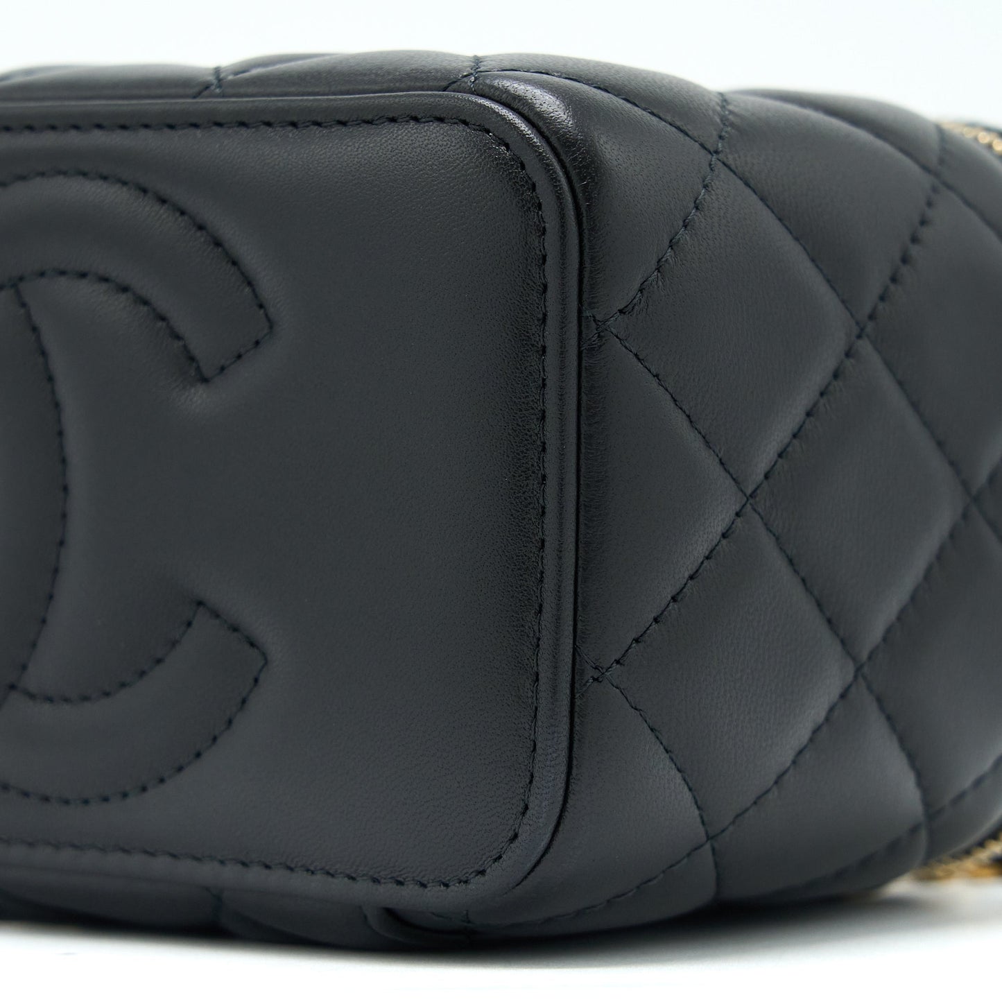 Chanel 22B Pearl Crush Long Vanity with Chain Lambskin Black  (Microchip)