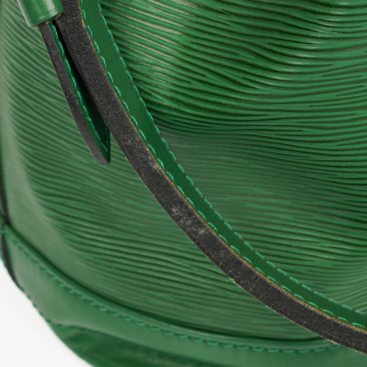 Authentic Louis Vuitton Noe Grande GM Green Epi Leather Shoulder Bag
