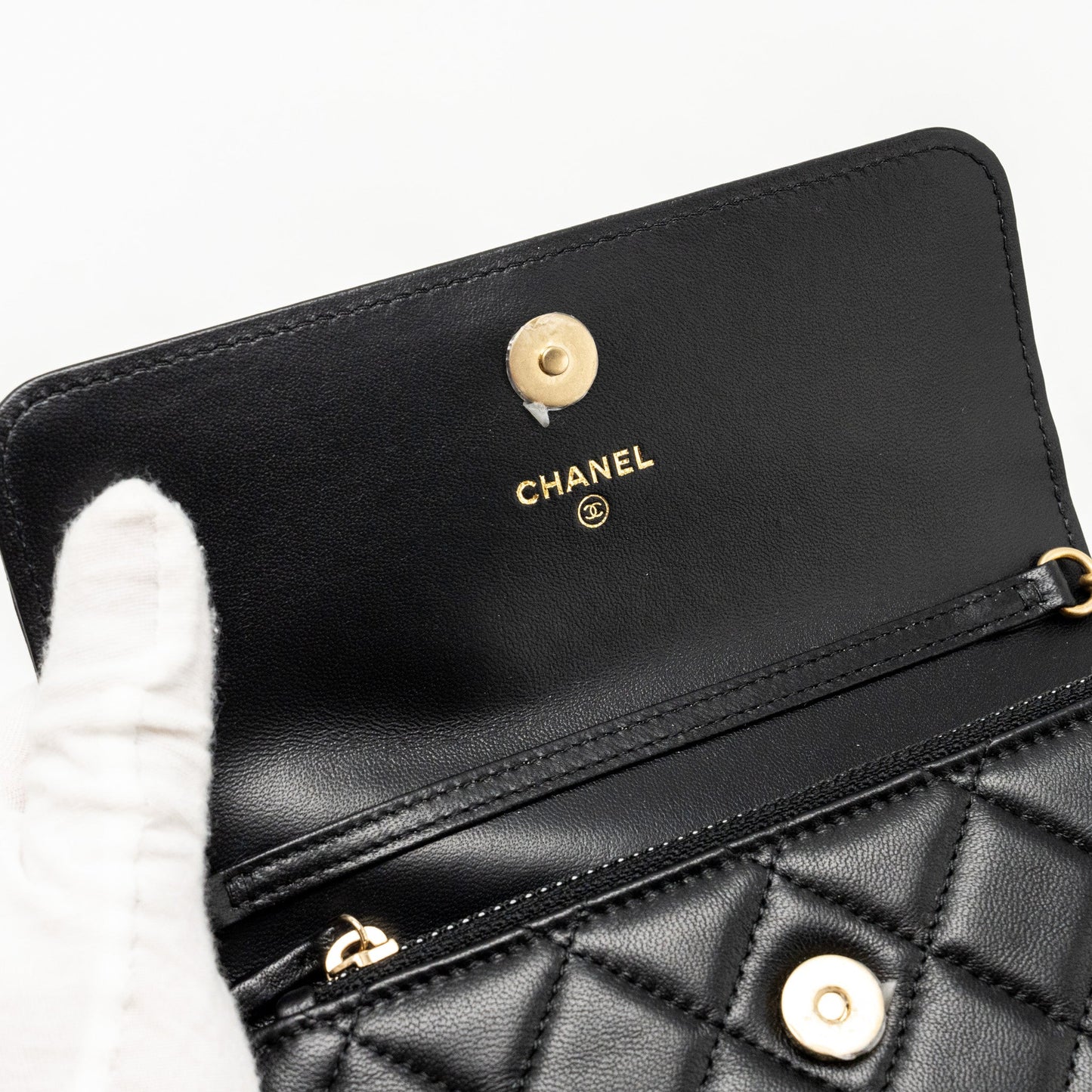 Chanel Pearl Crush Mini Flap Wallet with Chain Lambskin Black  (Microchip)