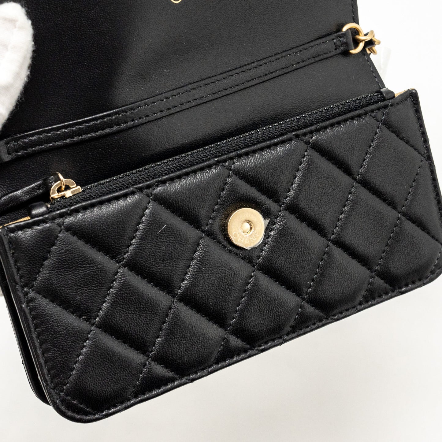 Chanel Pearl Crush Mini Flap Wallet with Chain Lambskin Black  (Microchip)