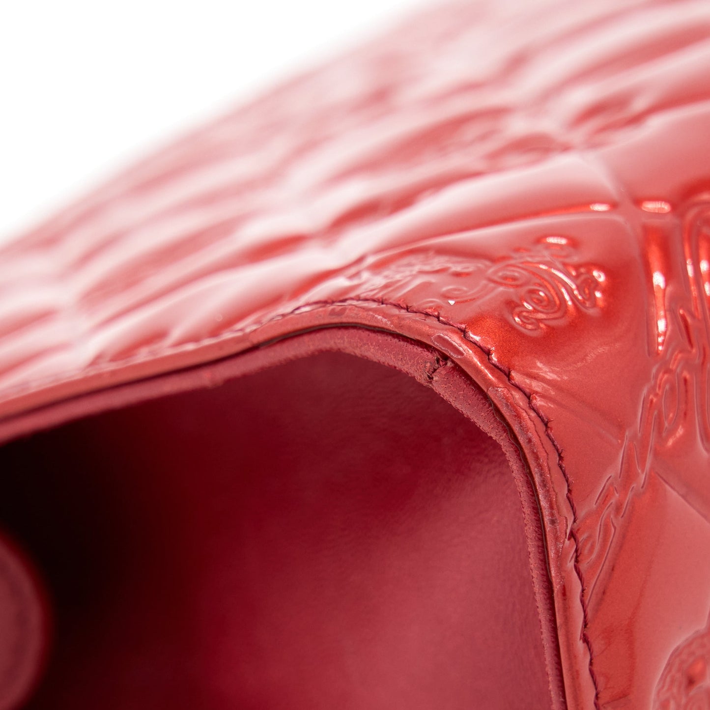 Chanel  Leather Charm Printed Chain Shoulder Bag Red