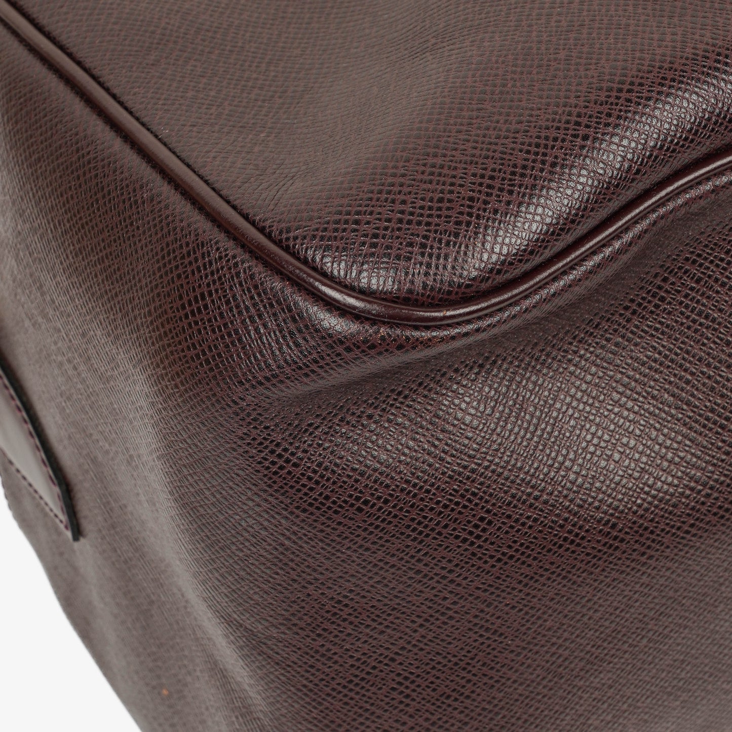 Louis Vuitton Kendall Burgundy Taiga Leather Bag