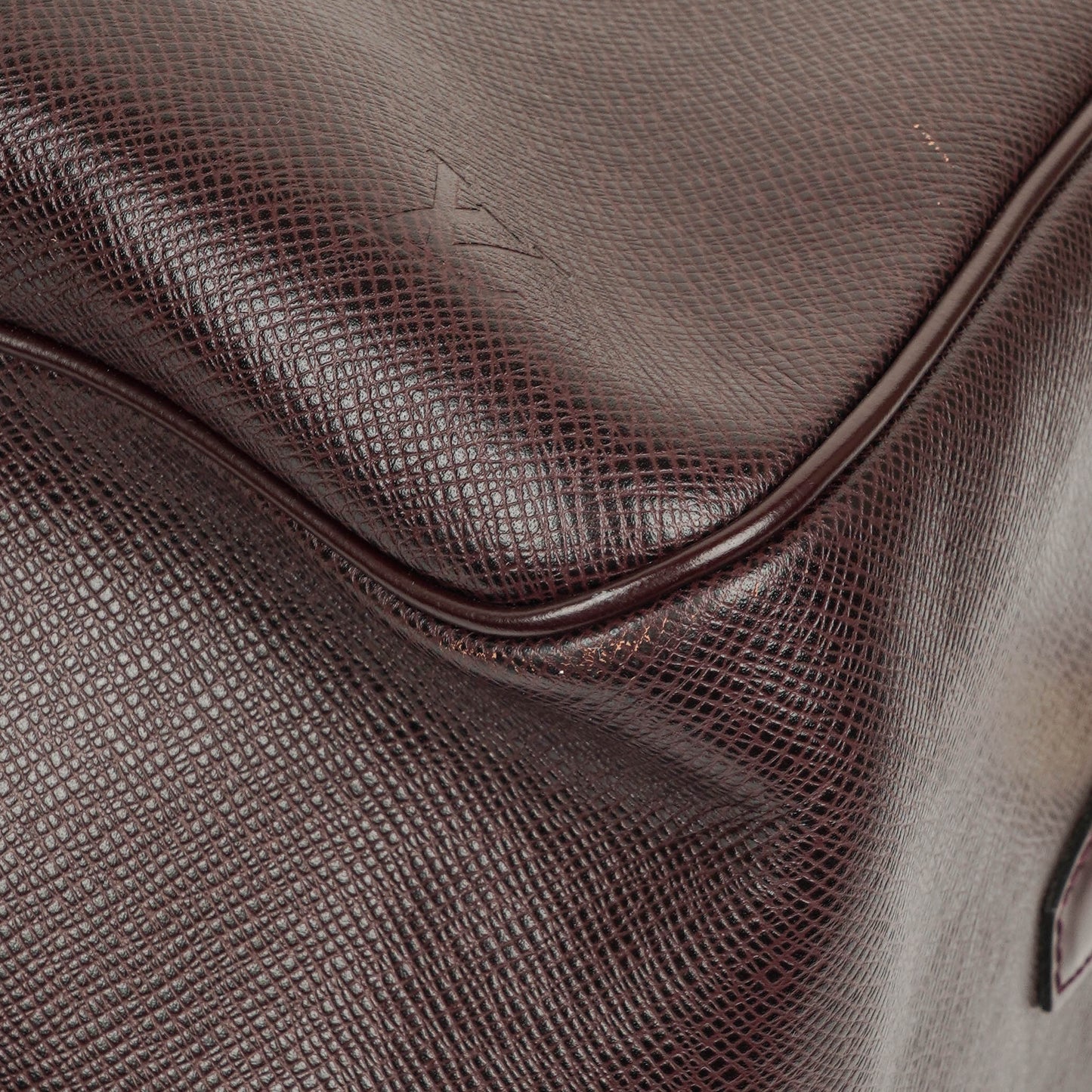 Louis Vuitton Kendall Burgundy Taiga Leather Bag