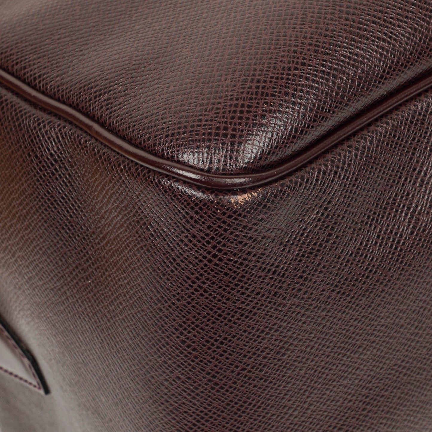 Louis Vuitton Kendall Burgundy Taiga Leather Bag