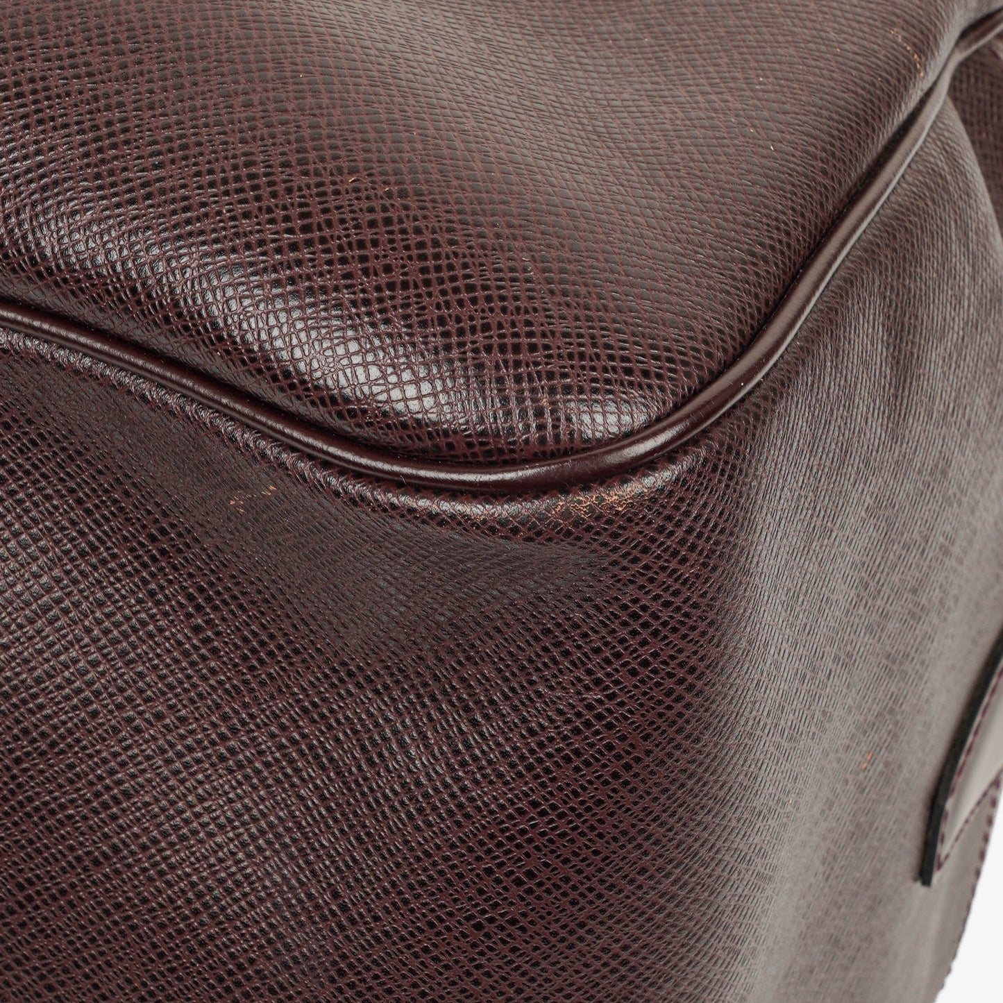 Louis Vuitton Kendall Burgundy Taiga Leather Bag