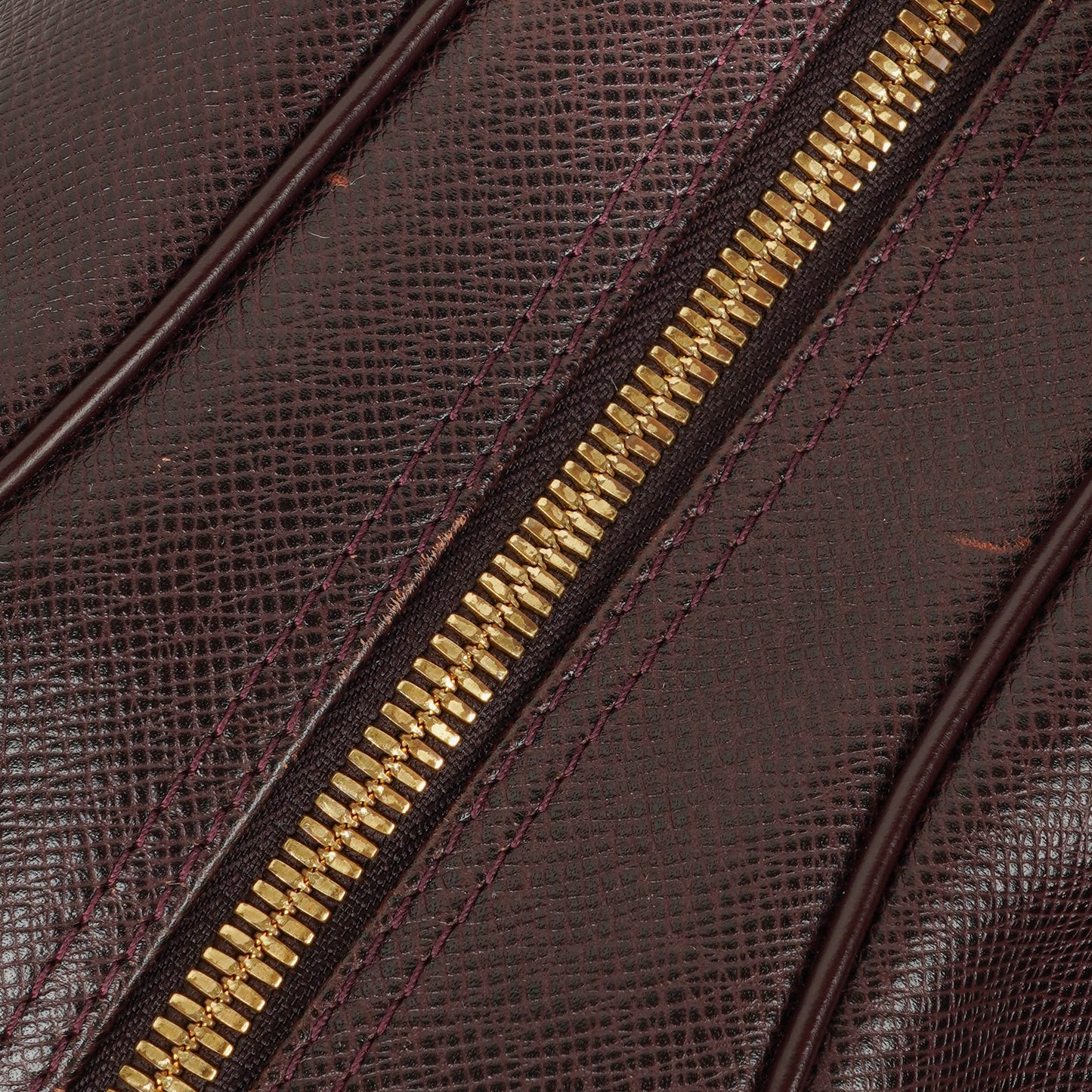 Louis Vuitton Kendall Burgundy Taiga Leather Bag