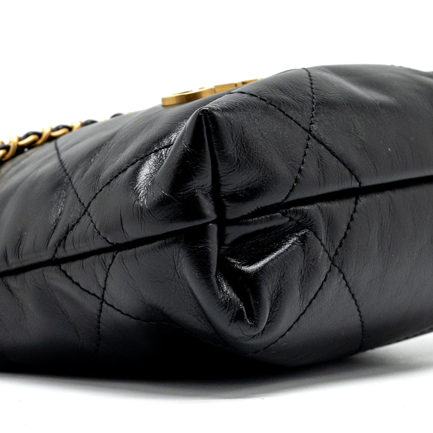 Chanel mini 22 bag shiny calfskin black  (microchip)