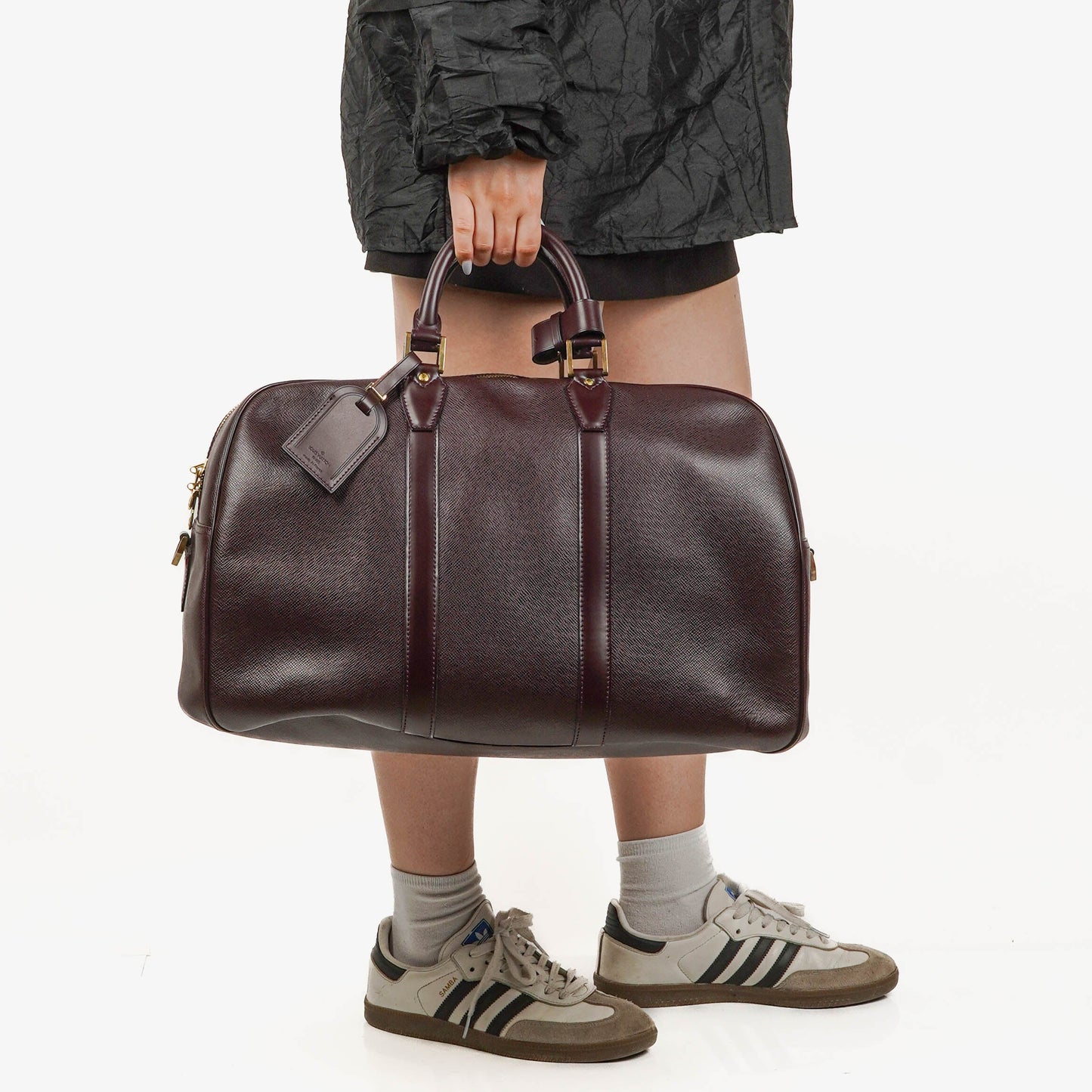 Louis Vuitton Kendall Burgundy Taiga Leather Bag