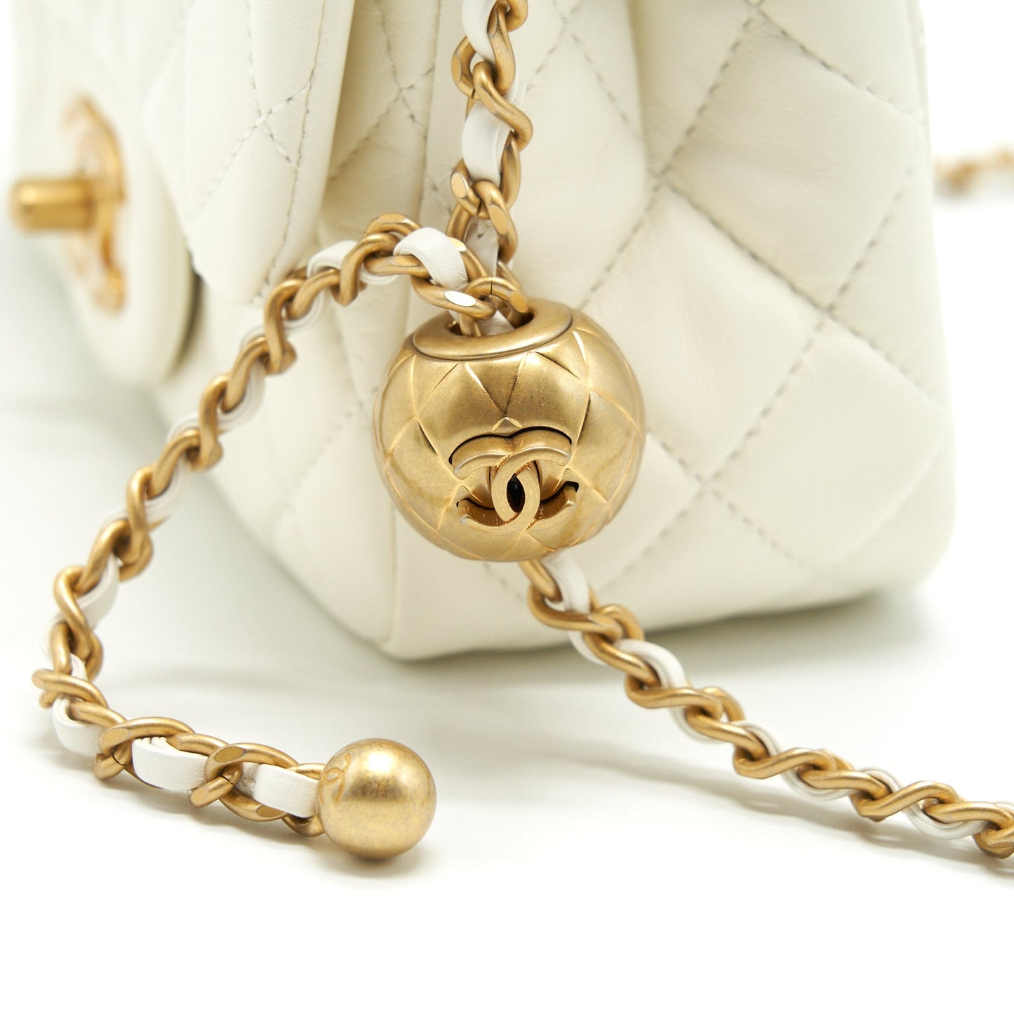 Chanel 22C Pearl Crush Mini Square Flap Bag Lambskin White