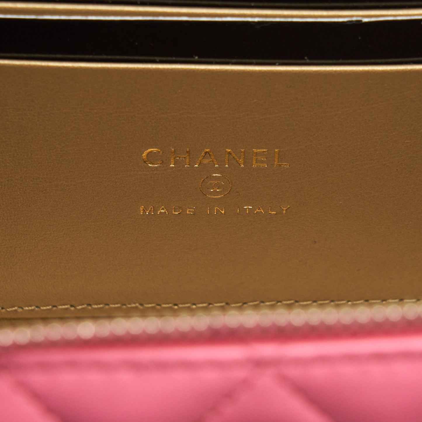 Chanel 22S Pearl Crush Long Vanity With Chain Lambskin Pink