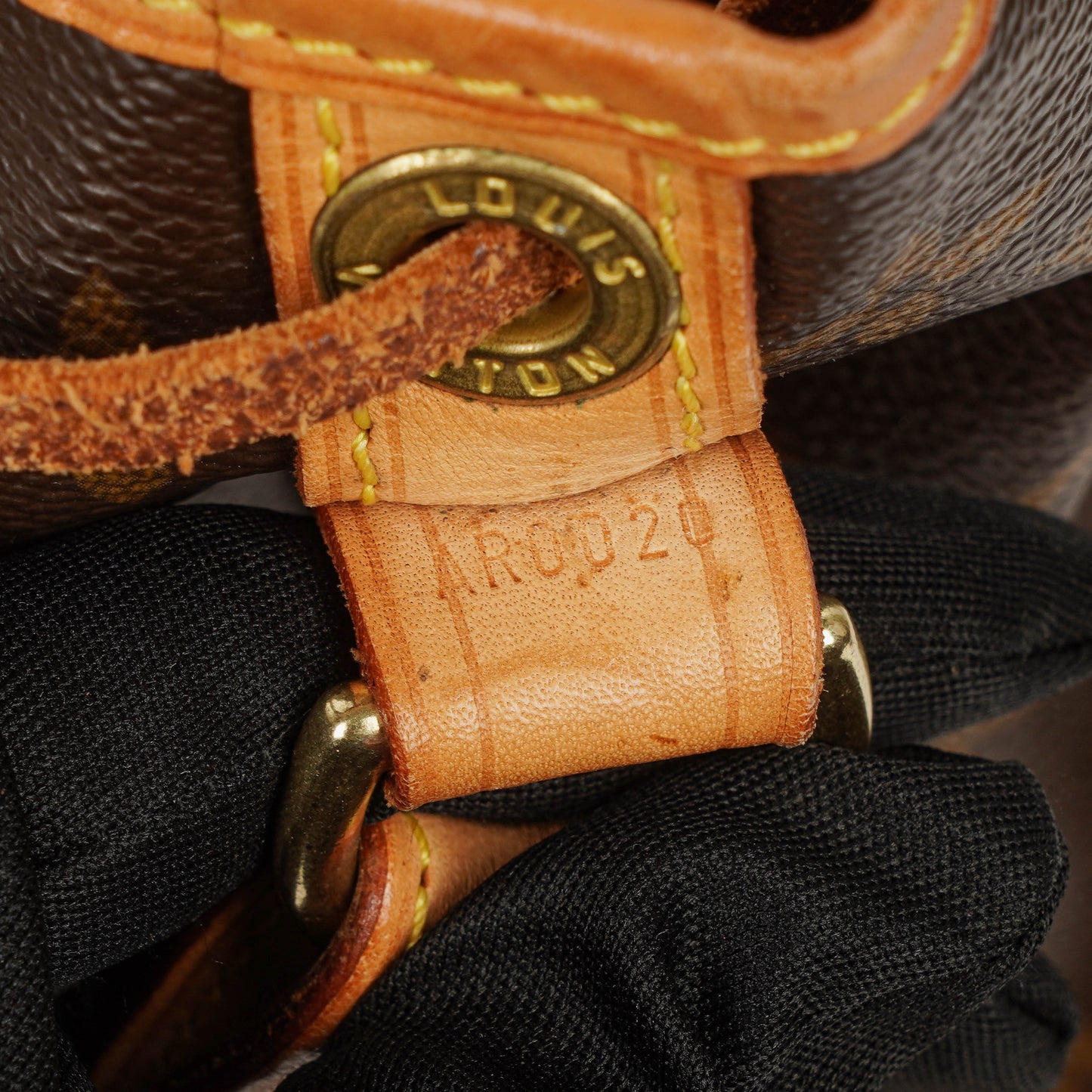 Louis Vuitton Noe Grande GM Monogram Canvas Shoulder Bag
