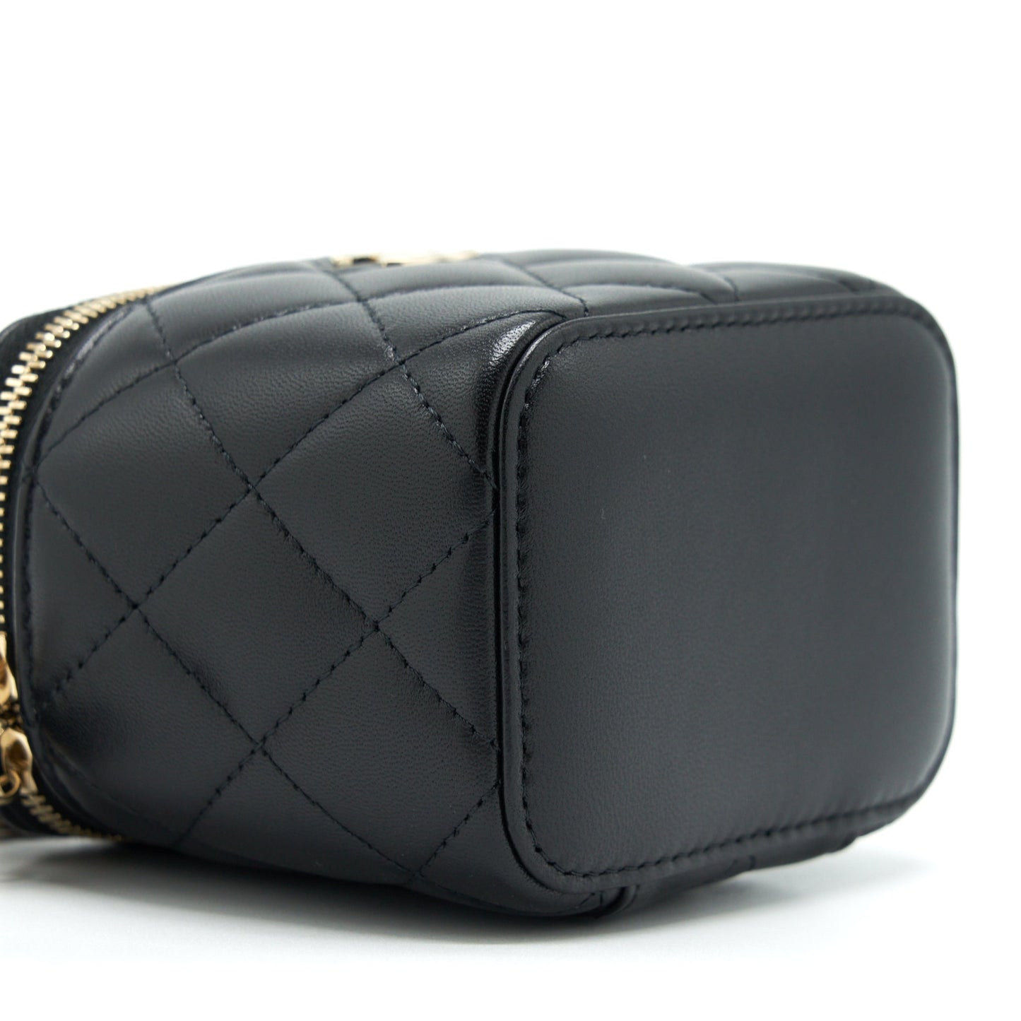 Chanel 22P Top Handle Mini Vanity With Chain And Mirror Lambskin Black L