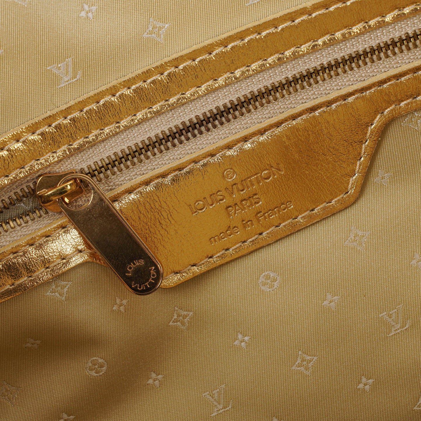 Louis Vuitton Lockit Suhali Gold Leather Bag
