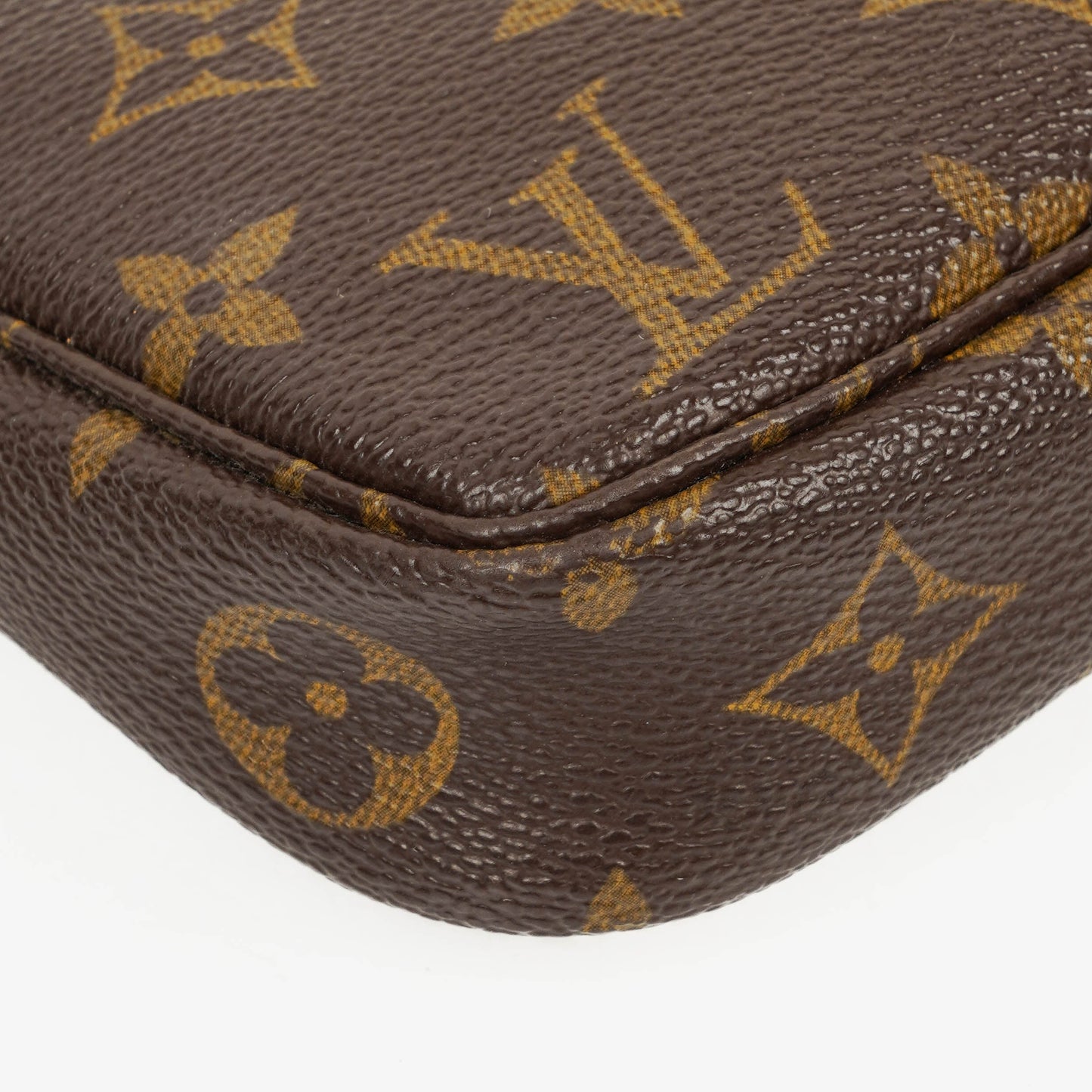 Louis Vuitton Pochette Accessoires Monogram Canvas Clutch Handbag