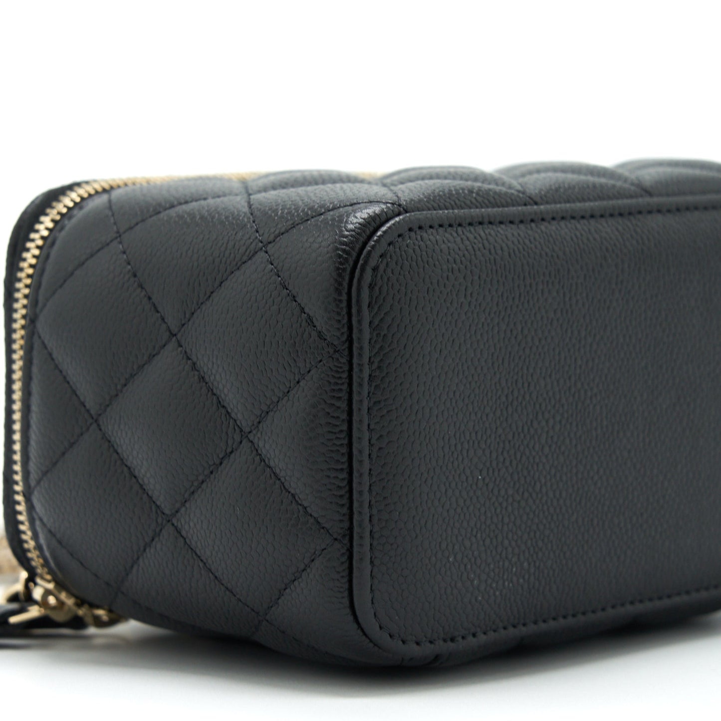 Chanel 22P Long Vanity With CC Logo Chain Caviar Black L