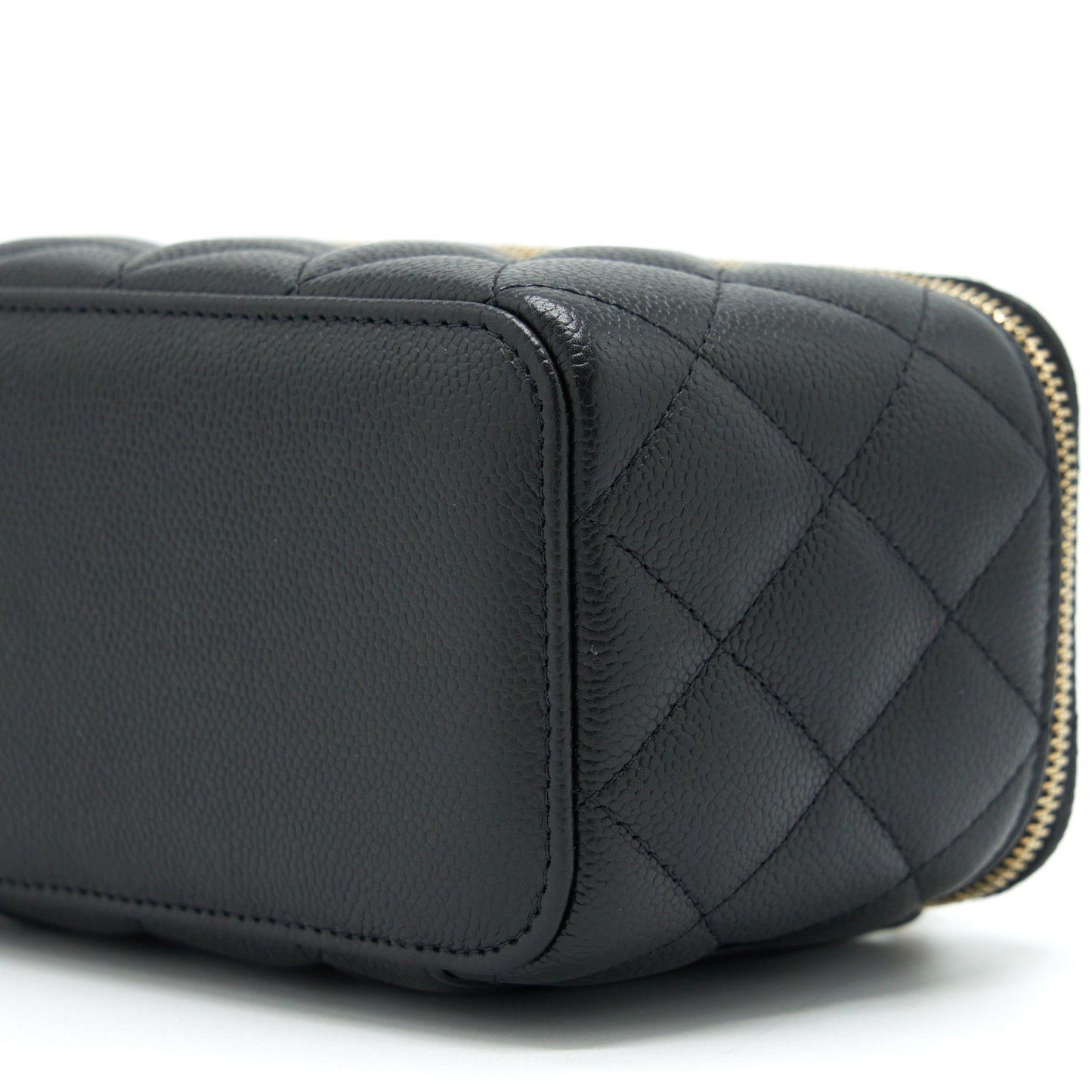 Chanel 22P Long Vanity With CC Logo Chain Caviar Black L