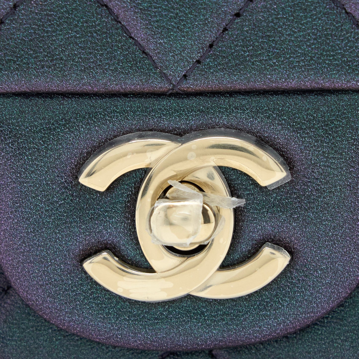 Chanel 22B Mini Square Pearly Lambskin Black L (Microchip)