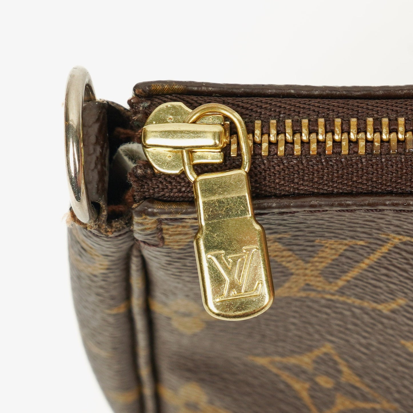 Louis Vuitton Pochette Accessoires Monogram Canvas Clutch Handbag