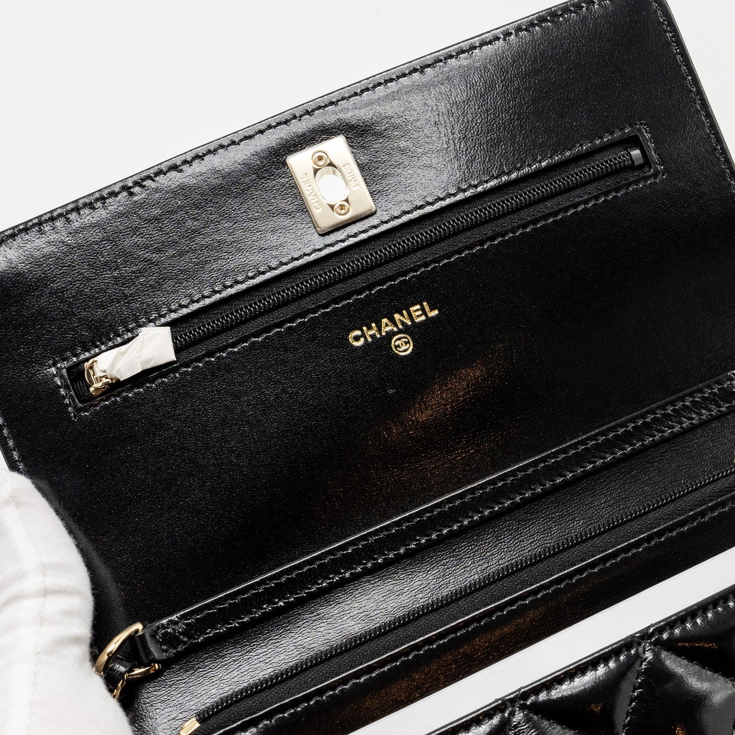 Chanel Wallet on CC Detailed Chain Shiny Lambskin Black  (Microchip)