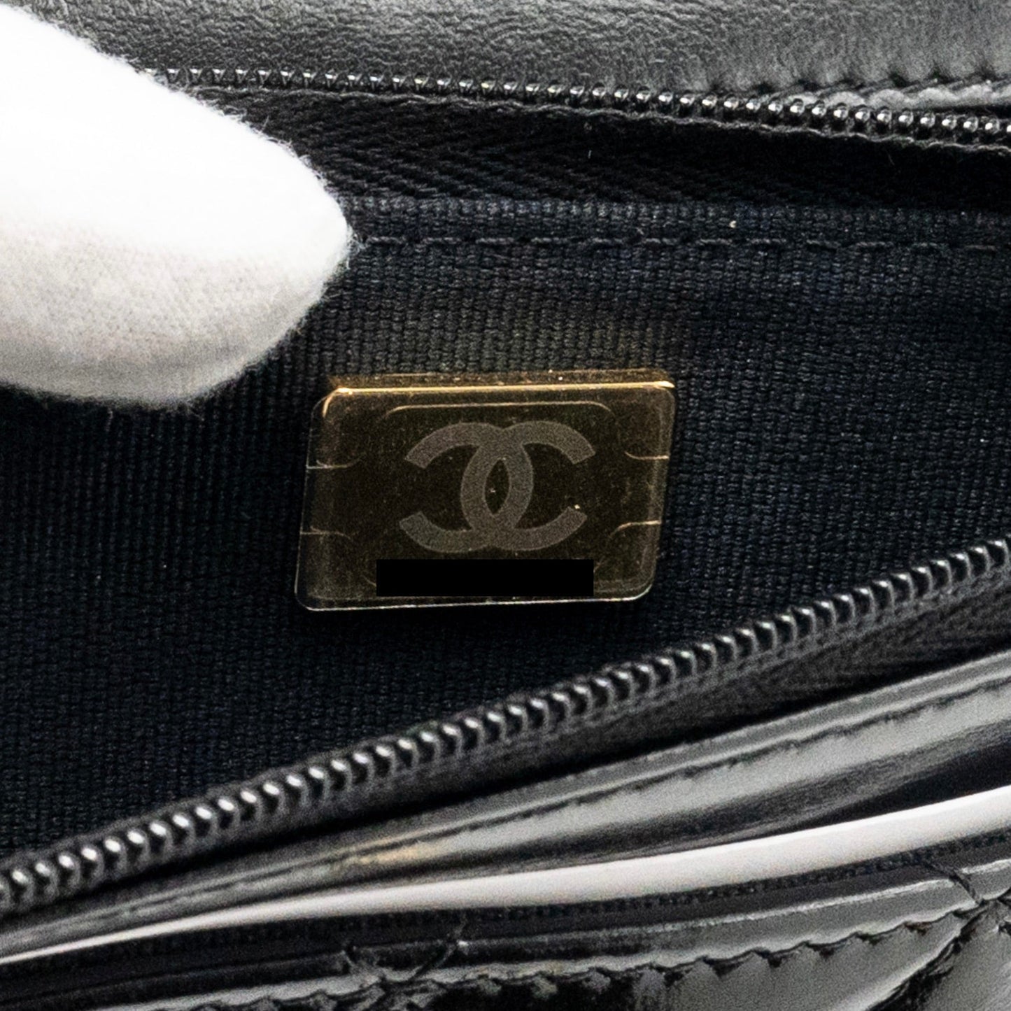 Chanel Wallet on CC Detailed Chain Shiny Lambskin Black  (Microchip)