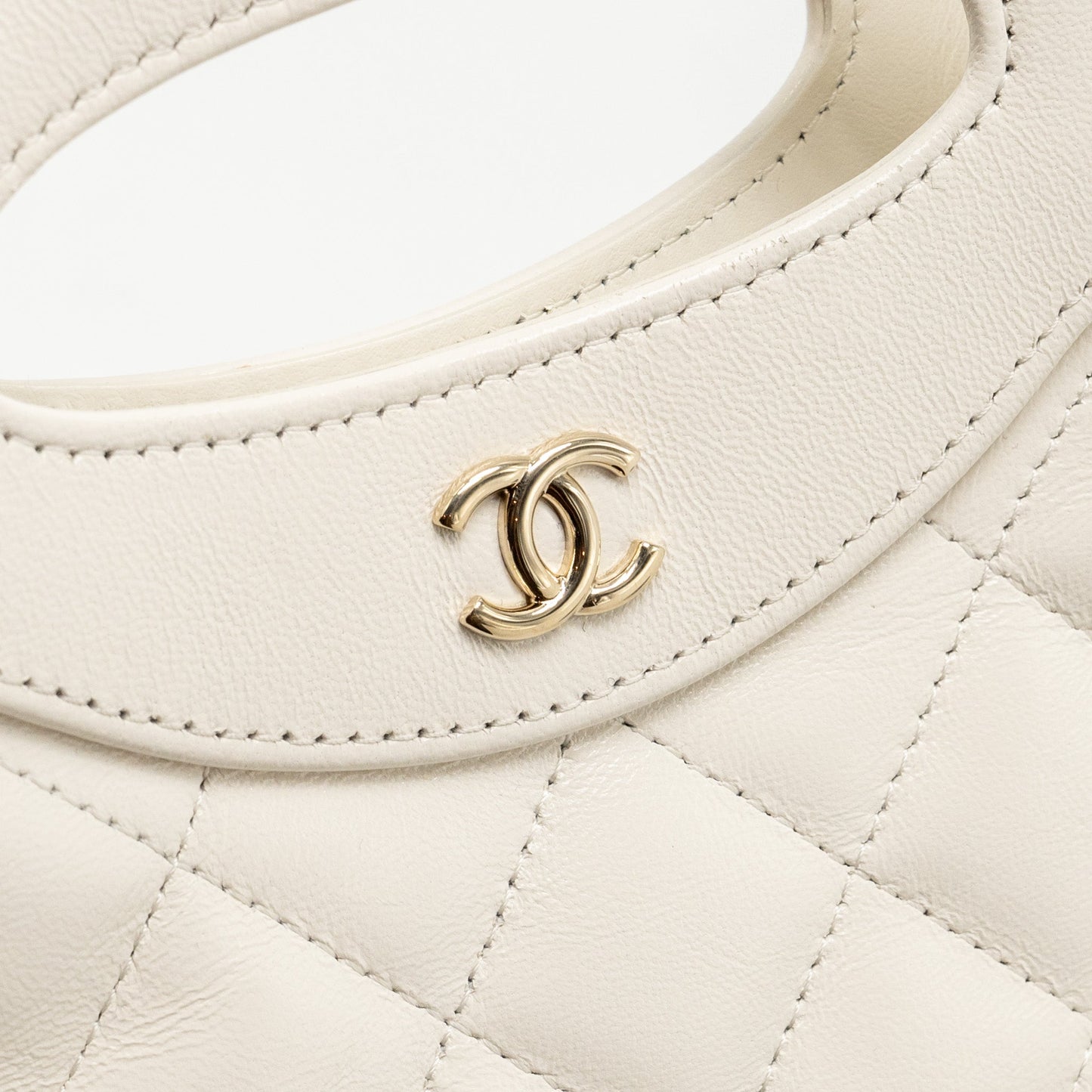 Chanel Mini 31 Clutch With Chain Shiny Lambskin White L (microchip)