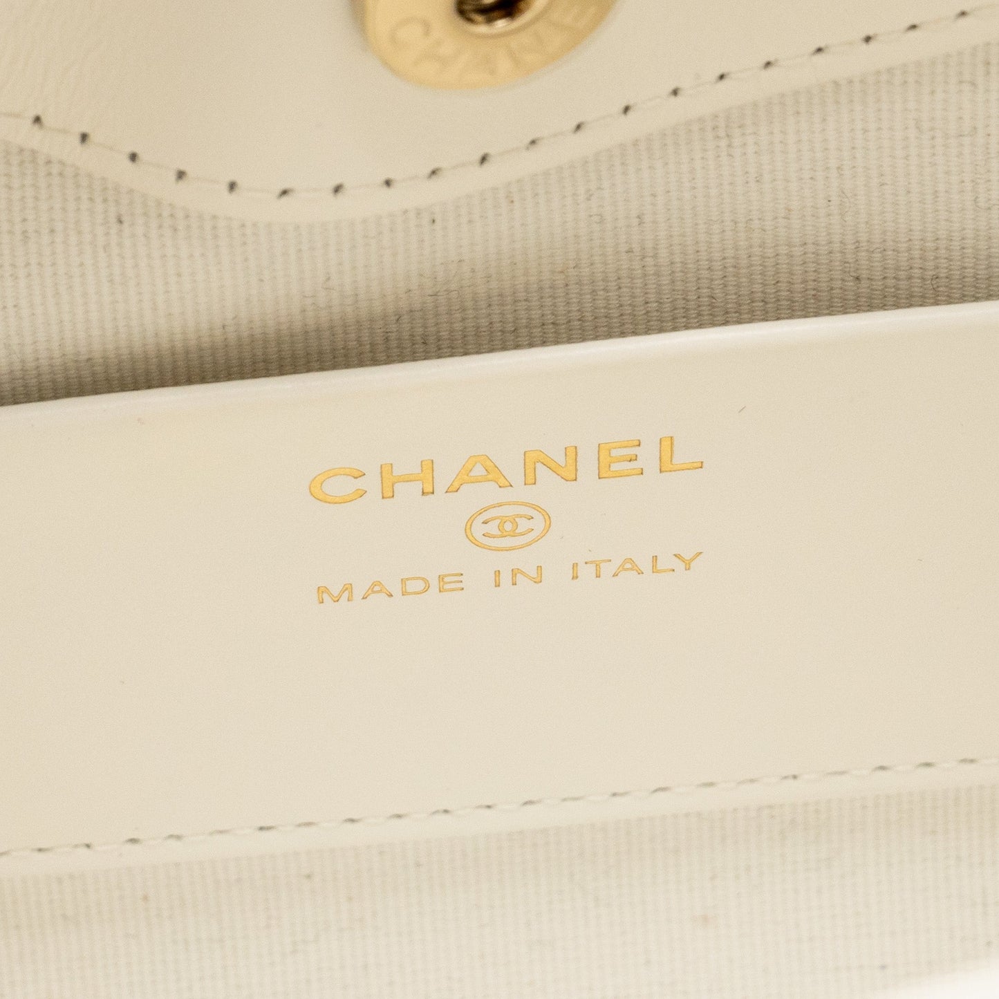 Chanel Mini 31 Clutch With Chain Shiny Lambskin White L (microchip)