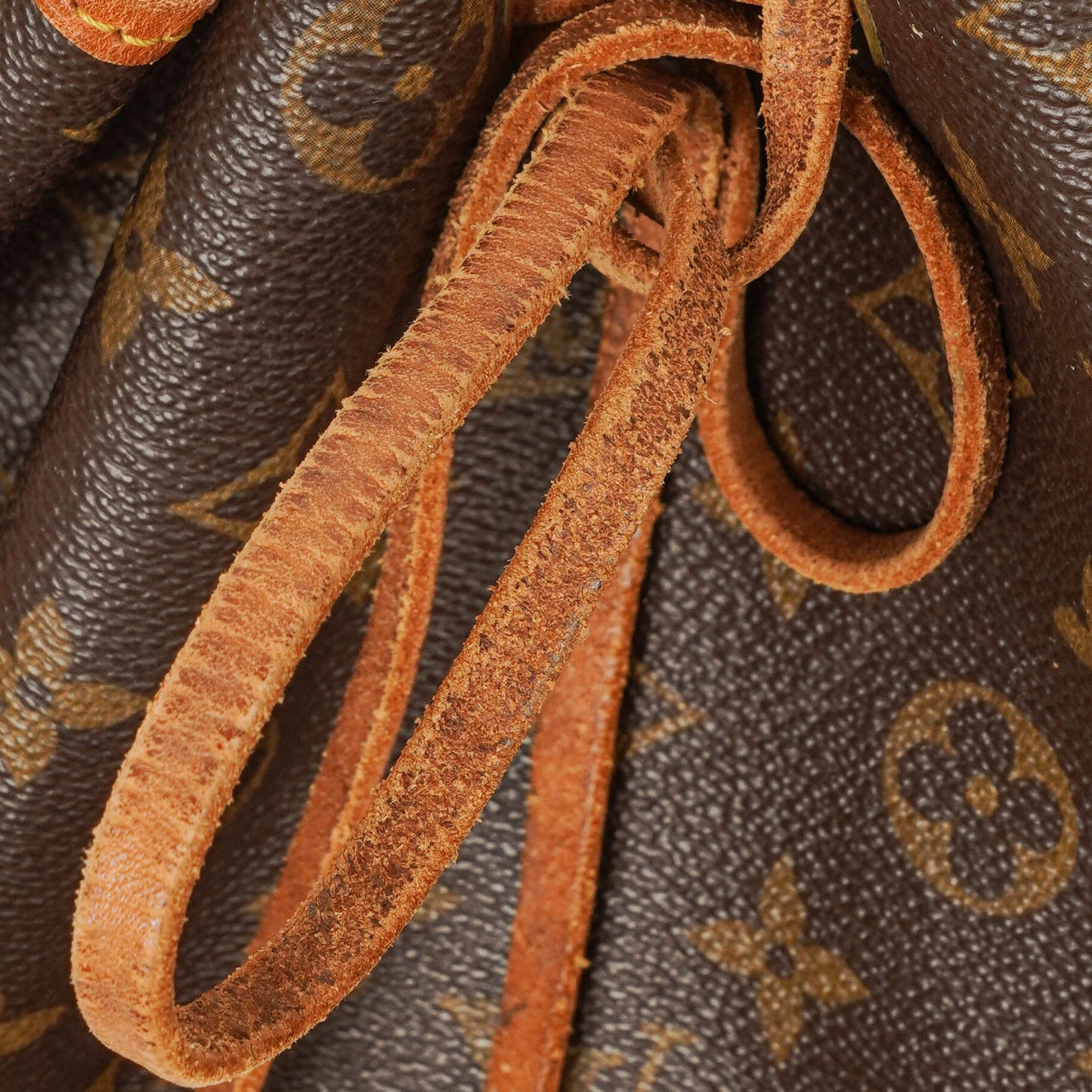 Louis Vuitton Noe Grande GM Monogram Canvas Shoulder Bag