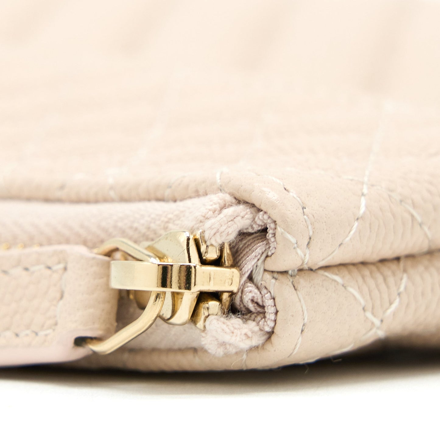 Chanel Clutch Chevron Caviar Beige
