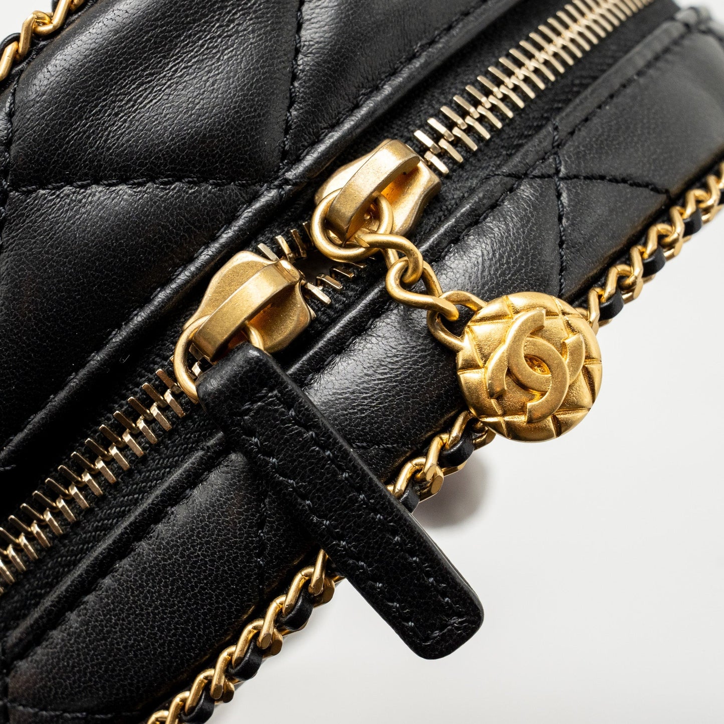CHANEL Round Vanity With Chain Lambskin Black  (Microchip)