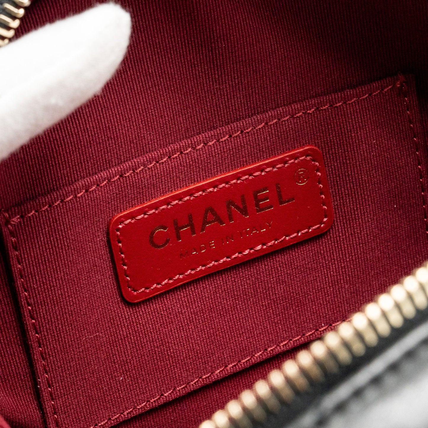 CHANEL Round Vanity With Chain Lambskin Black  (Microchip)