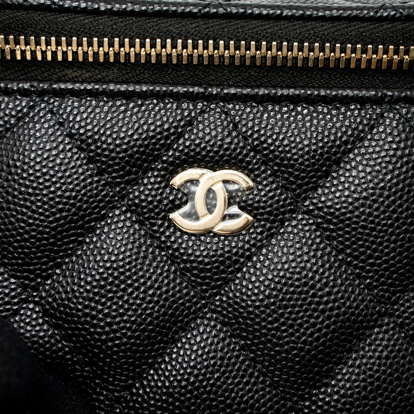 Chanel Mini Vanity with Chain Caviar Black L (Microchip)