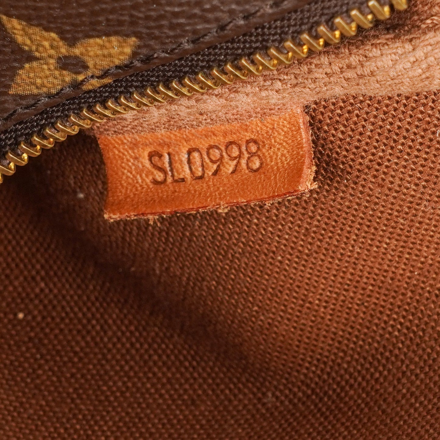 Louis Vuitton Pochette Accessoires Monogram Canvas Clutch Handbag