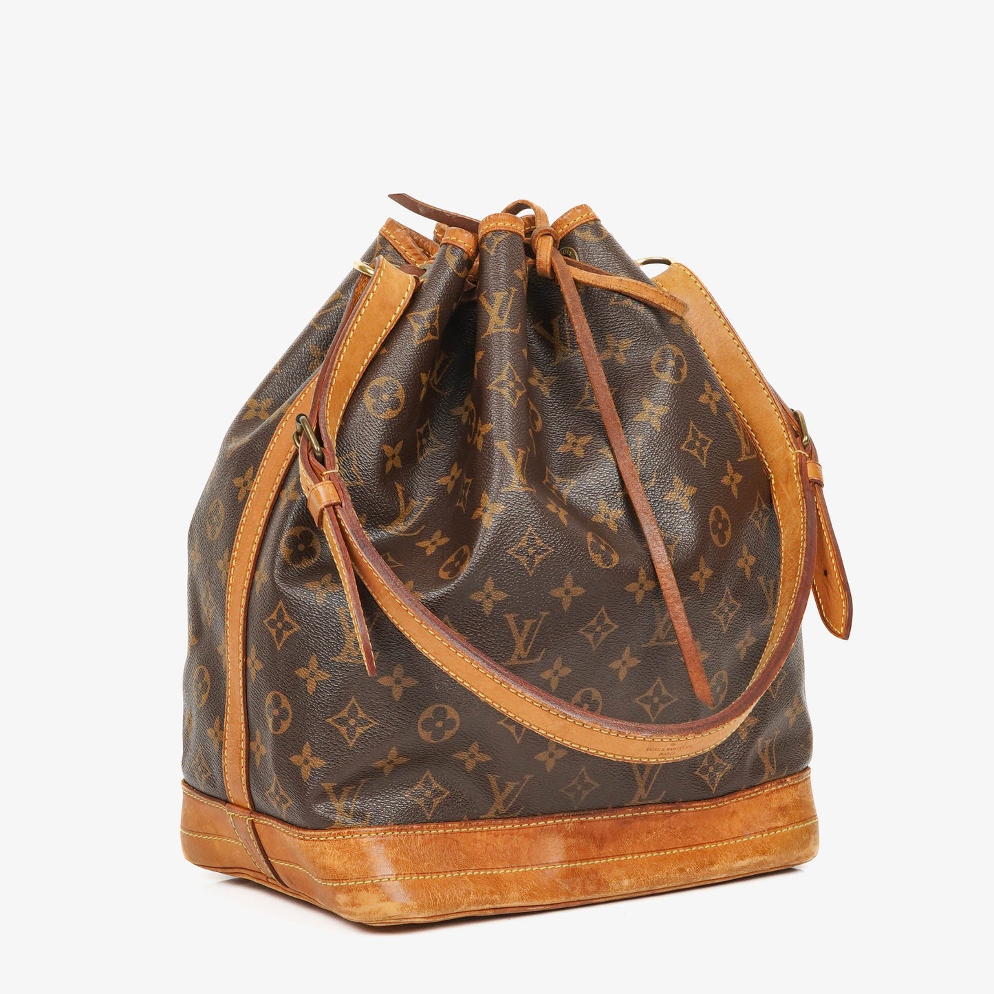 Louis Vuitton Noe Grande GM Monogram Canvas Shoulder Bag