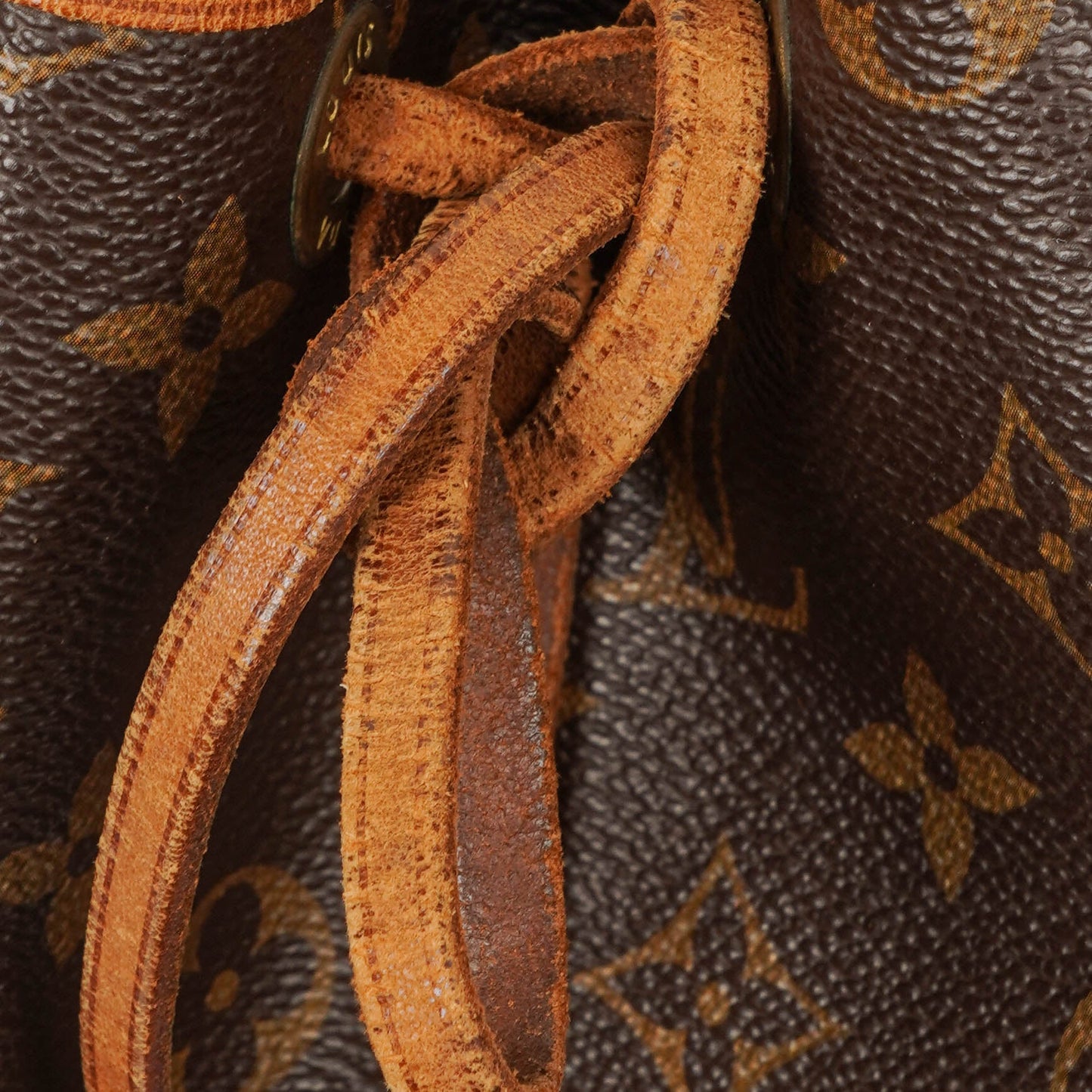 Louis Vuitton Noe Grande GM Monogram Canvas Shoulder Bag