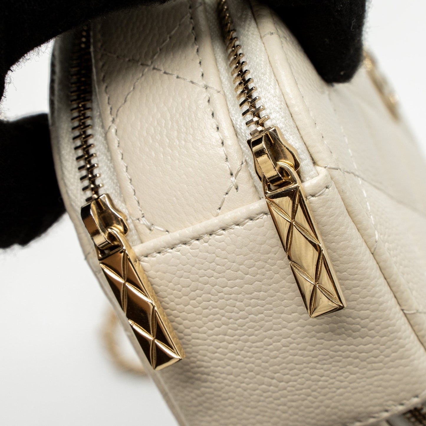 Chanel Top Handle Mini Round Vanity with Chain Caviar White L