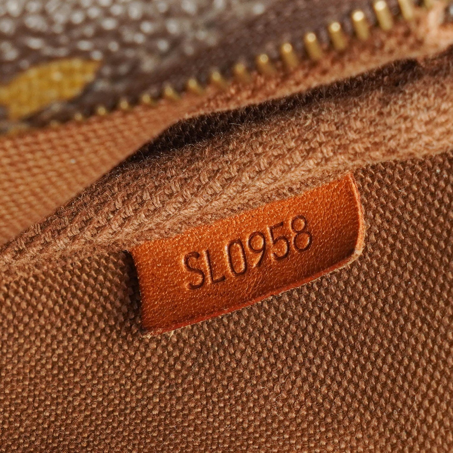 Louis Vuitton Pochette Accessoires Monogram Canvas Clutch Handbag