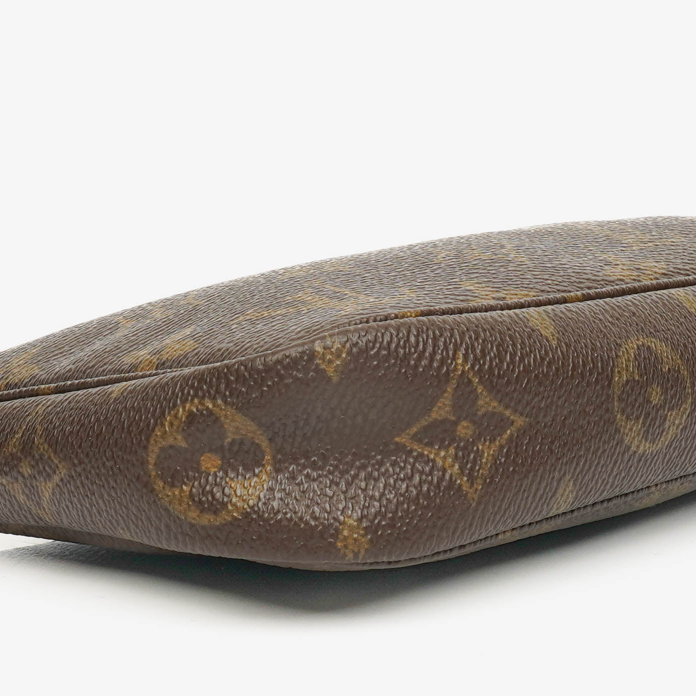 Louis Vuitton Pochette Accessoires Monogram Canvas Clutch Handbag