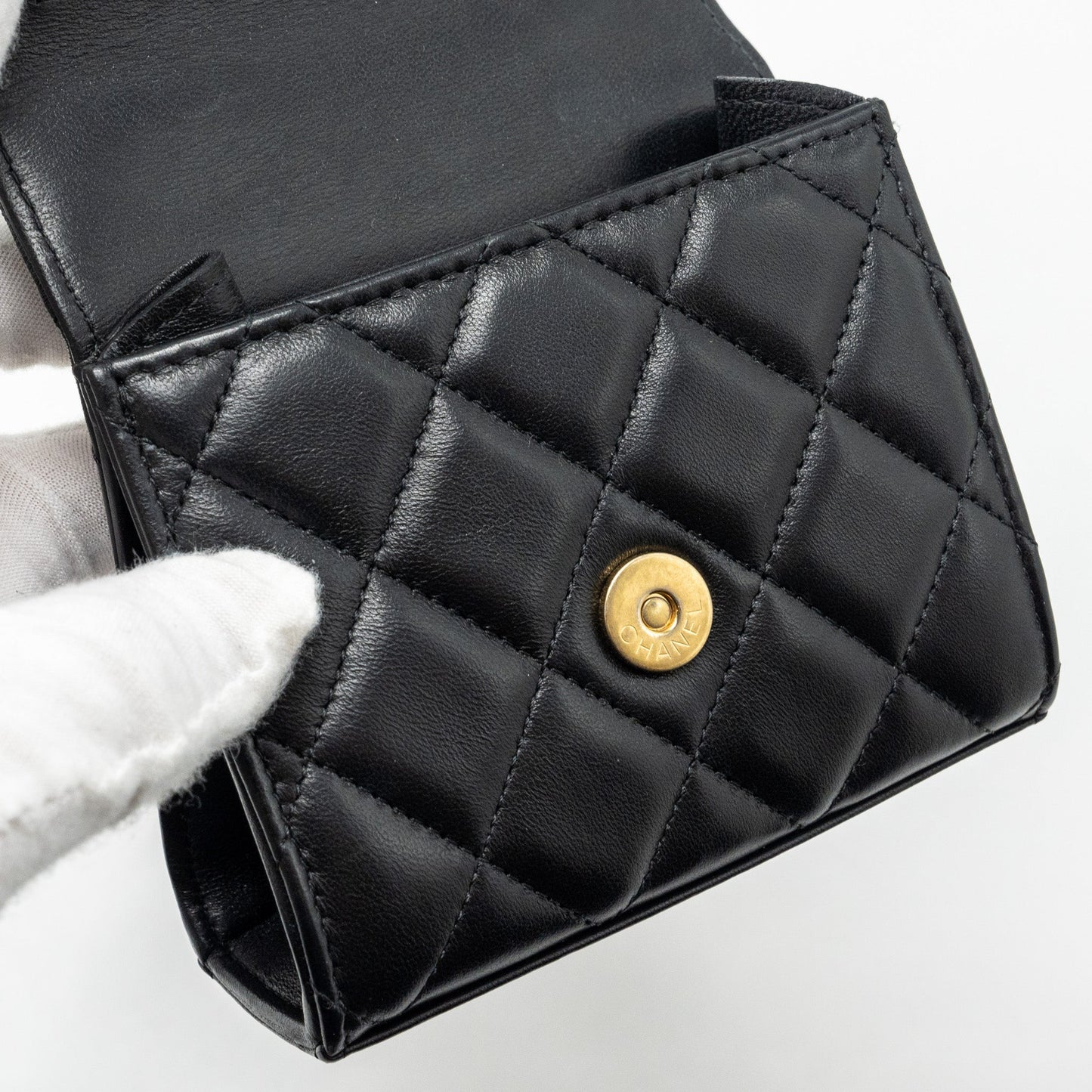 Chanel 22B Top Handle Mini Flap Clutch Lambskin black  (Microchip)