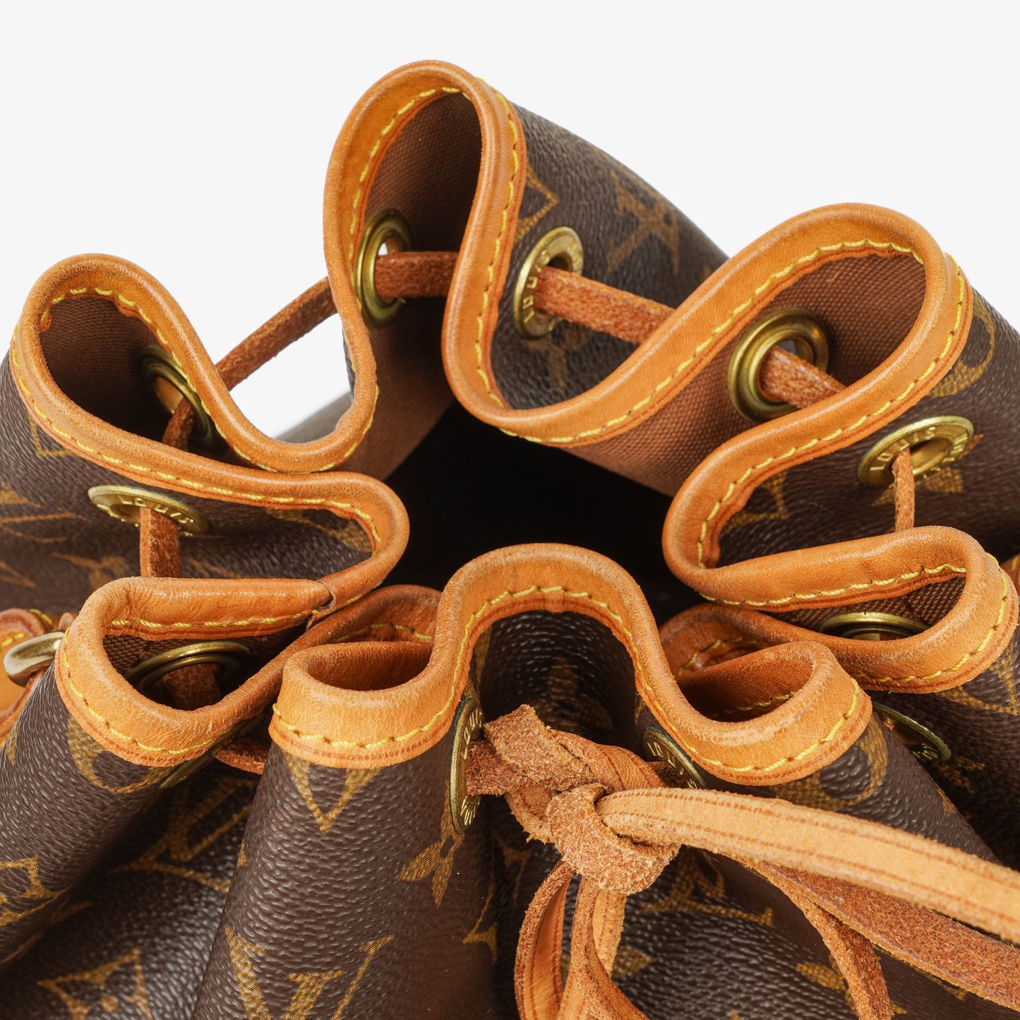 Louis Vuitton Noe Grande GM Monogram Canvas Shoulder Bag