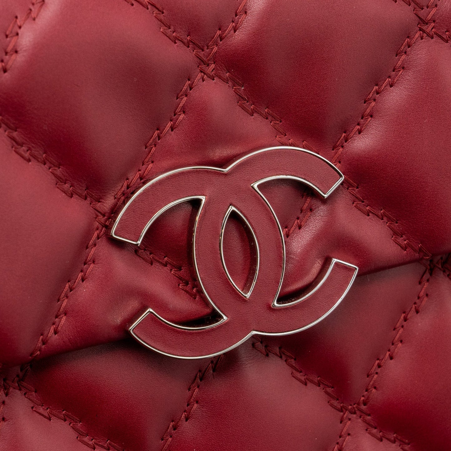 Chanel Hampton Tote Bag Calfskin Red