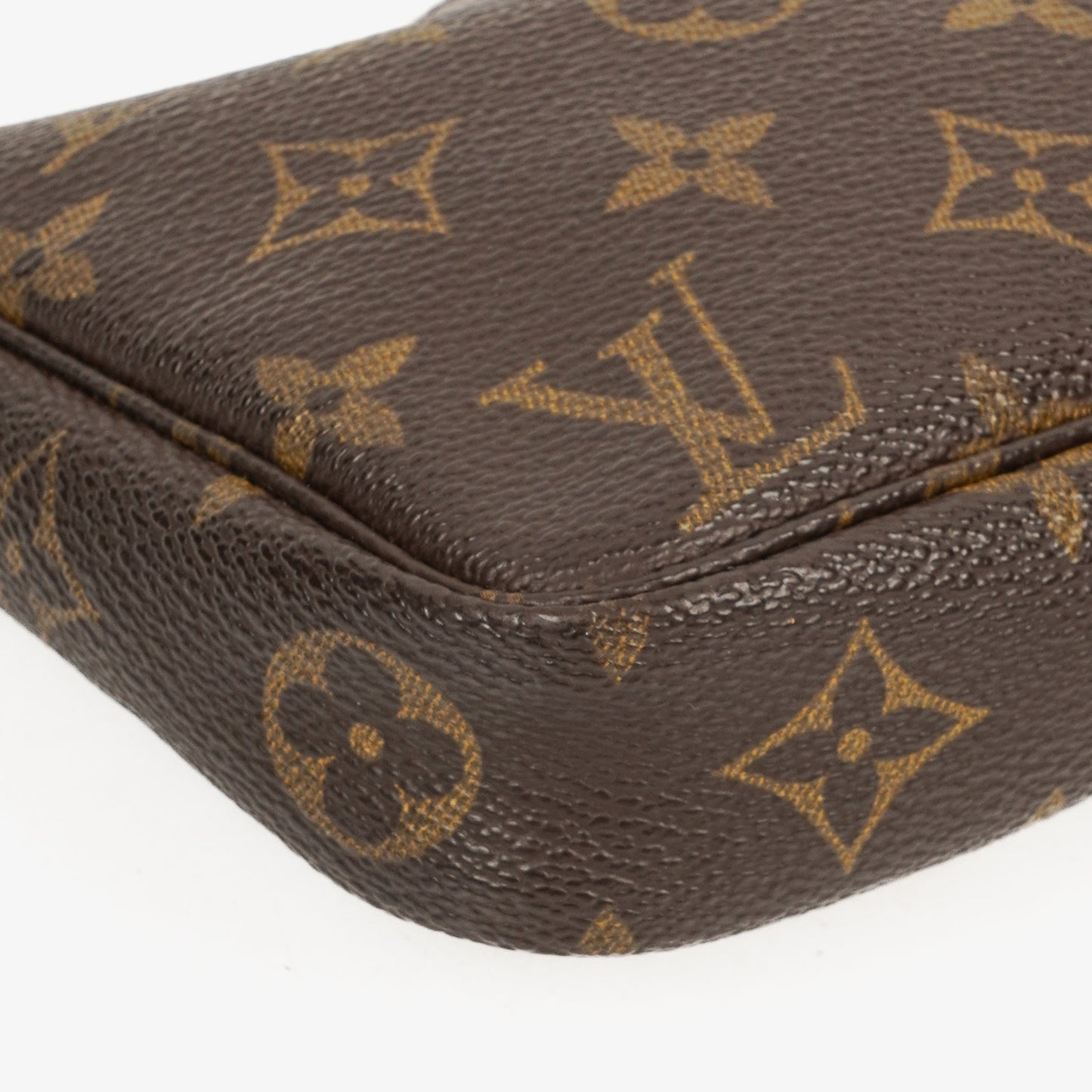 Louis Vuitton Pochette Accessoires Monogram Canvas Clutch Handbag