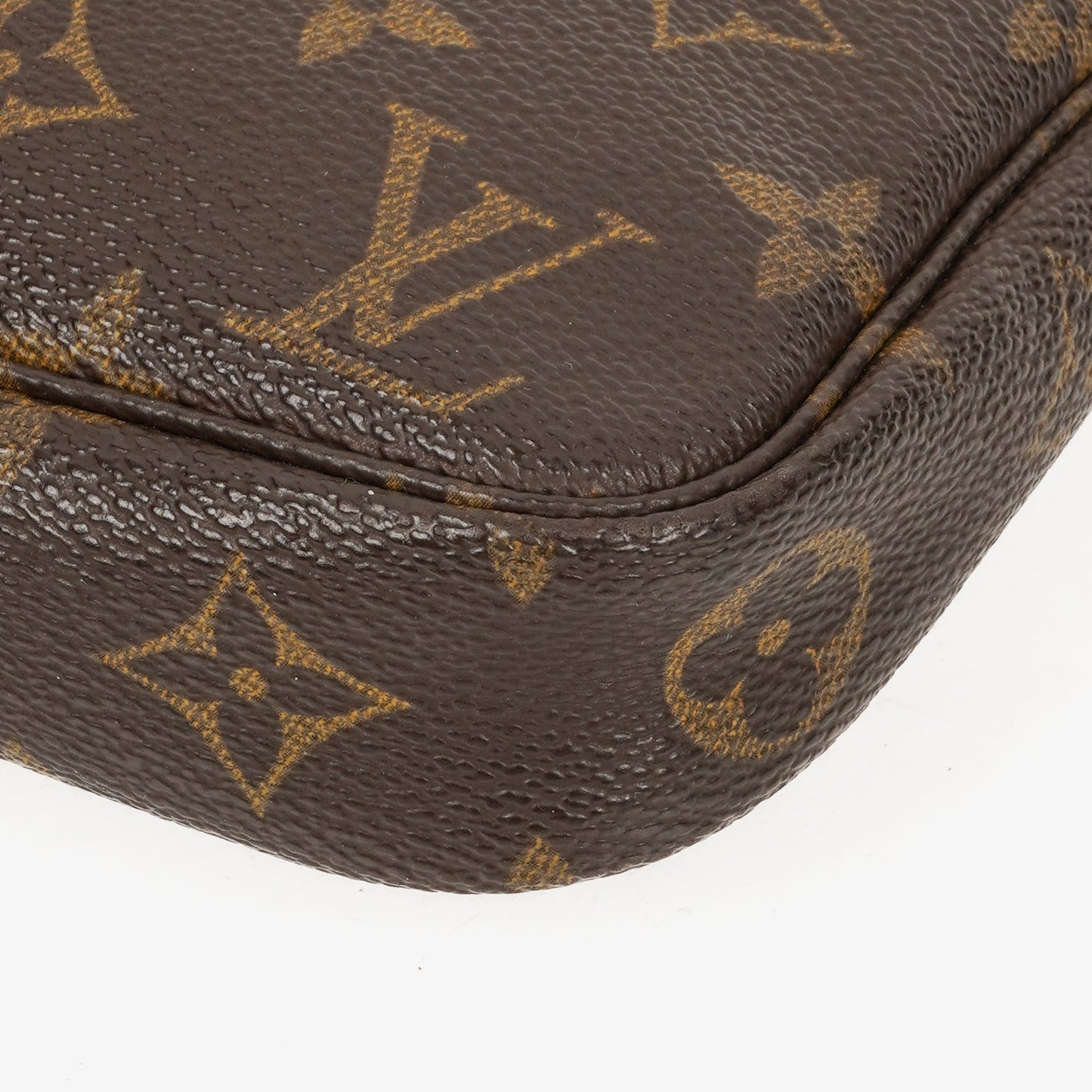 Louis Vuitton Pochette Accessoires Monogram Canvas Clutch Handbag