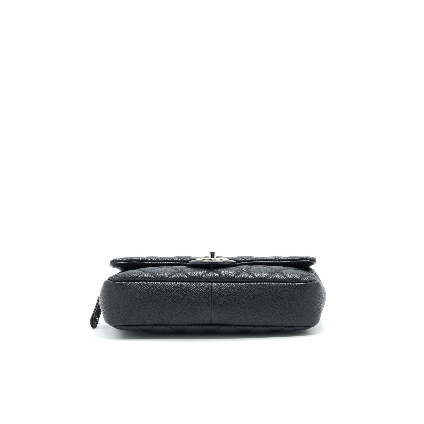 Chanel flap Bag with inner zipper caviar Black