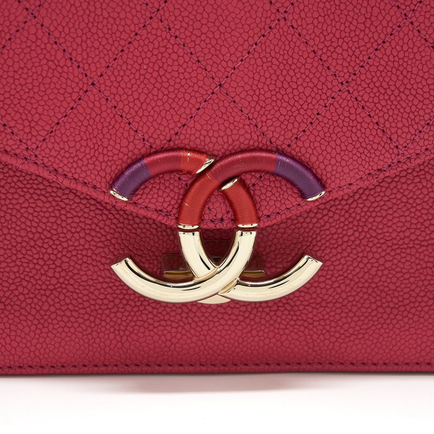 Chanel Seasonal Messenger Crossbody Bag Caviar Pink L