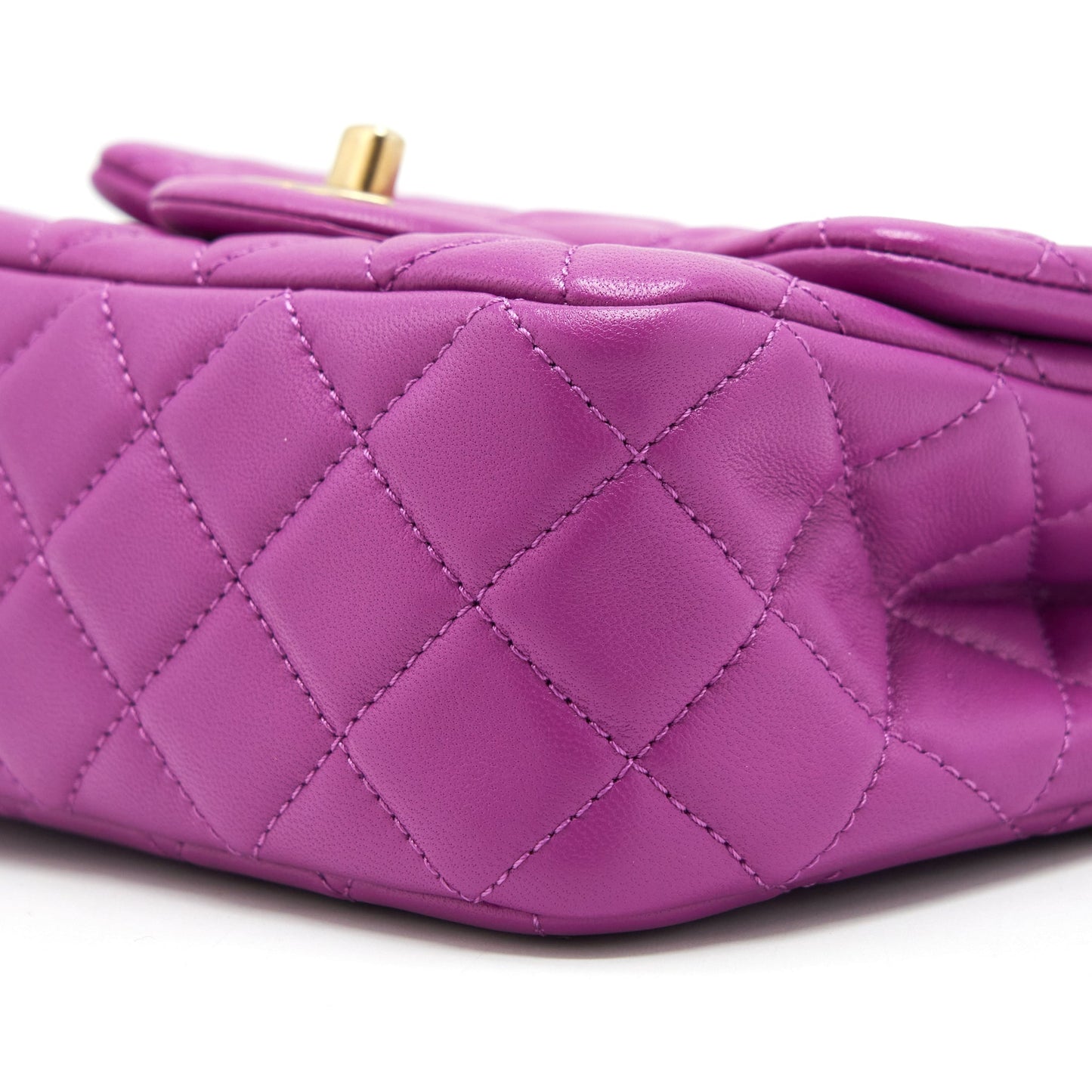 Chanel Pearl Crush Lambskin NA114 Purple