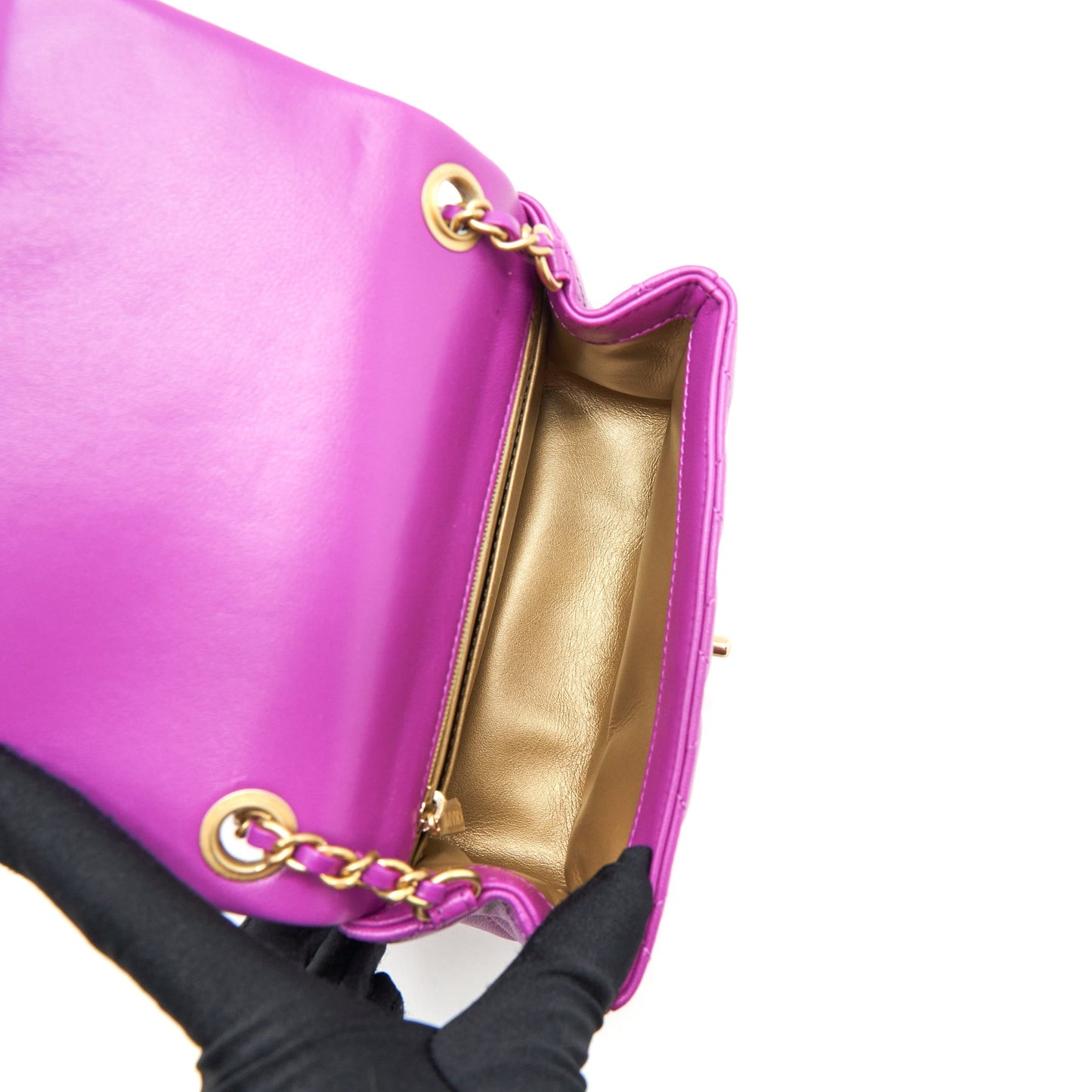 Chanel Pearl Crush Lambskin NA114 Purple