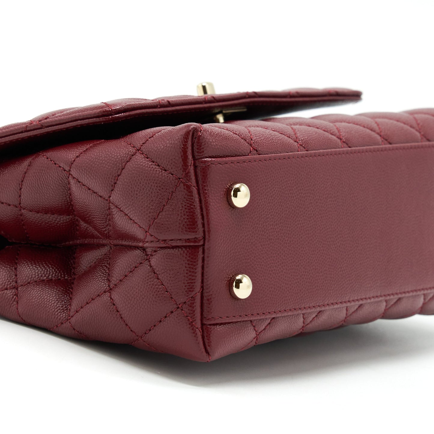 Chanel 21A Small Coco Handle Caviar NC635 Burgundy L