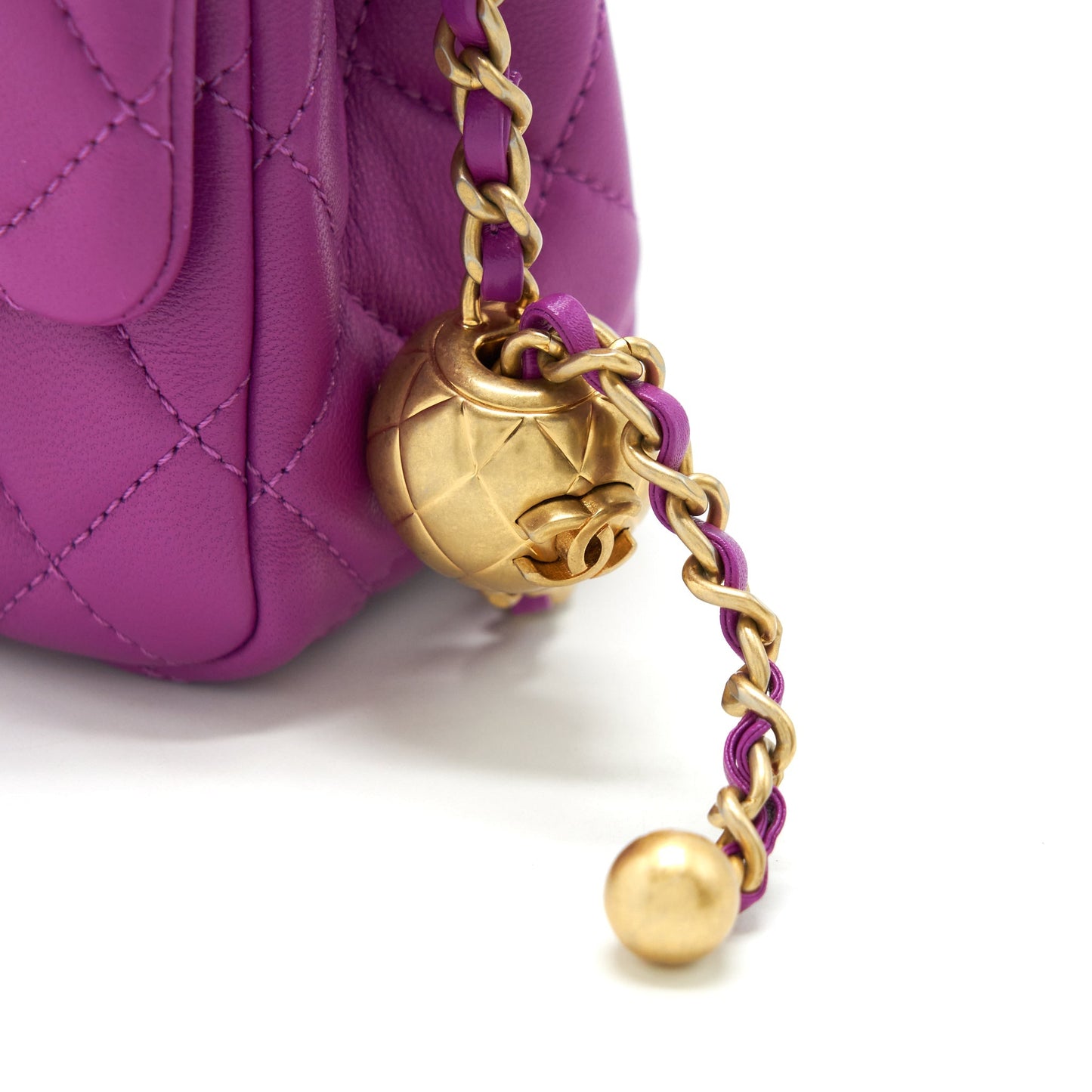 Chanel Pearl Crush Lambskin NA114 Purple
