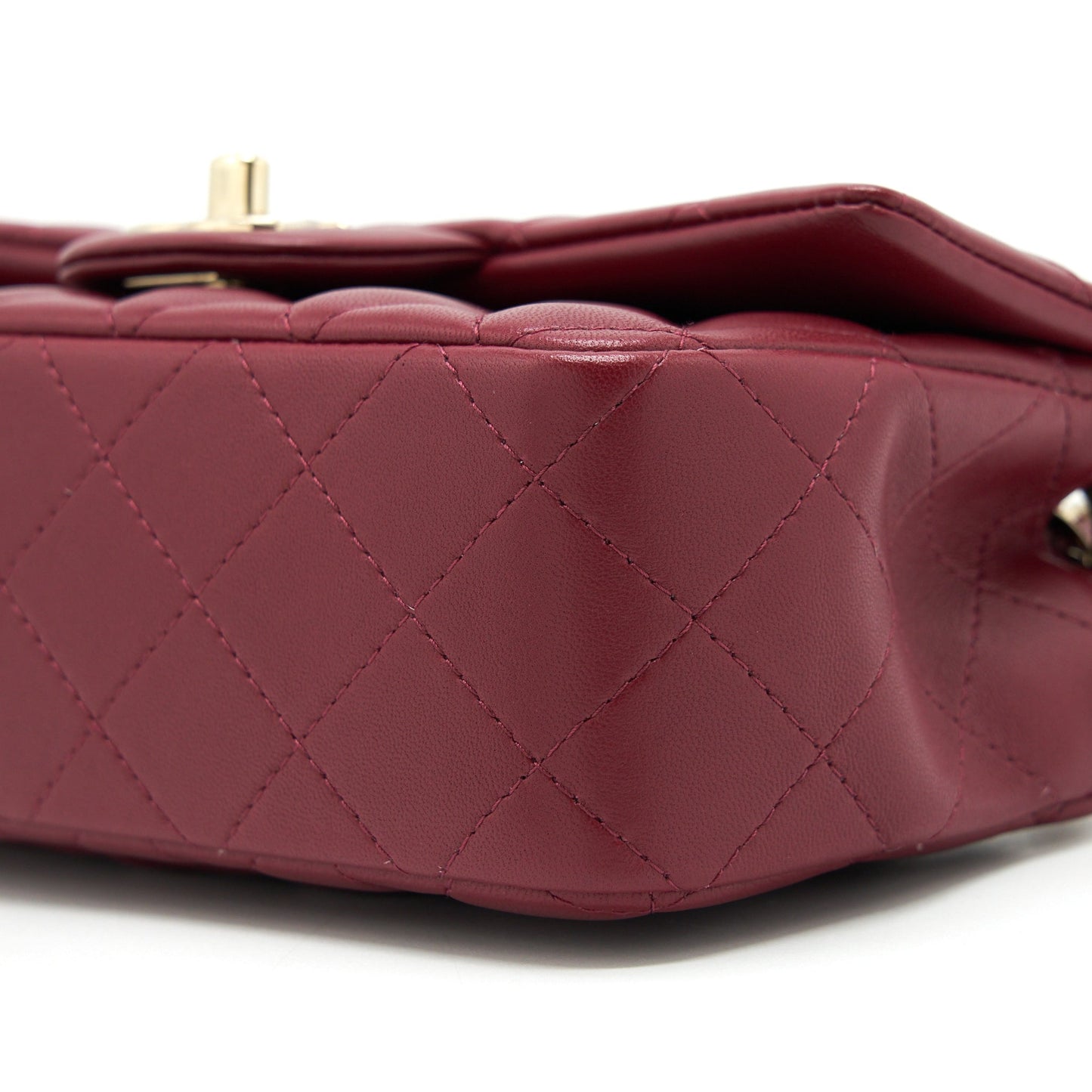 Chanel 22C Mini rectangular flap bag lambskin dark red L microchip